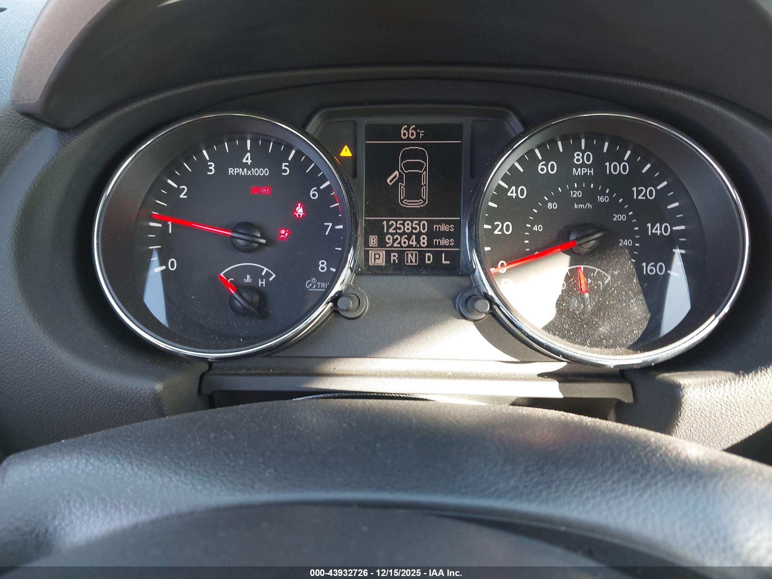 NISSAN ROGUE image 7