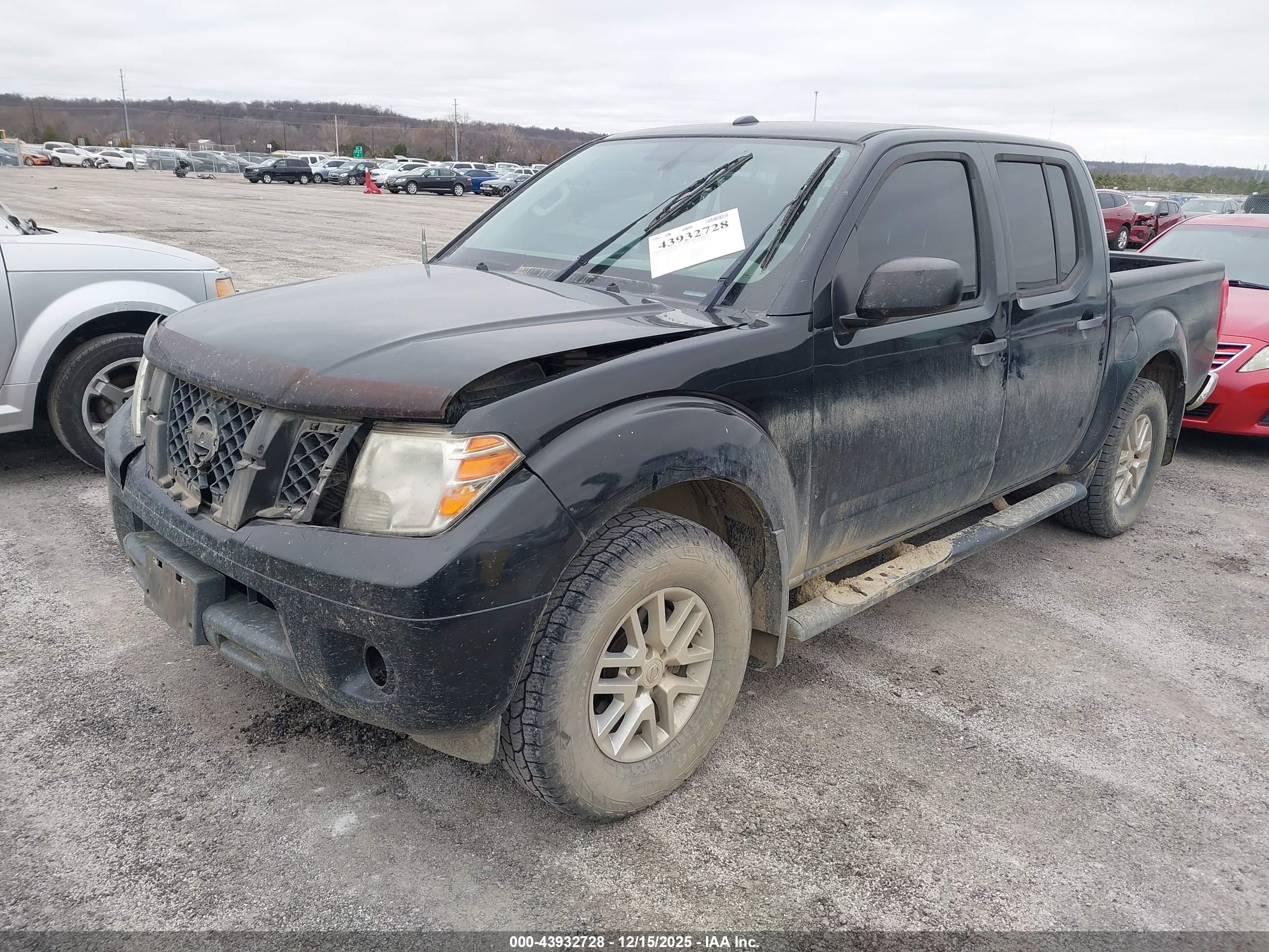 NISSAN FRONTIER image 2
