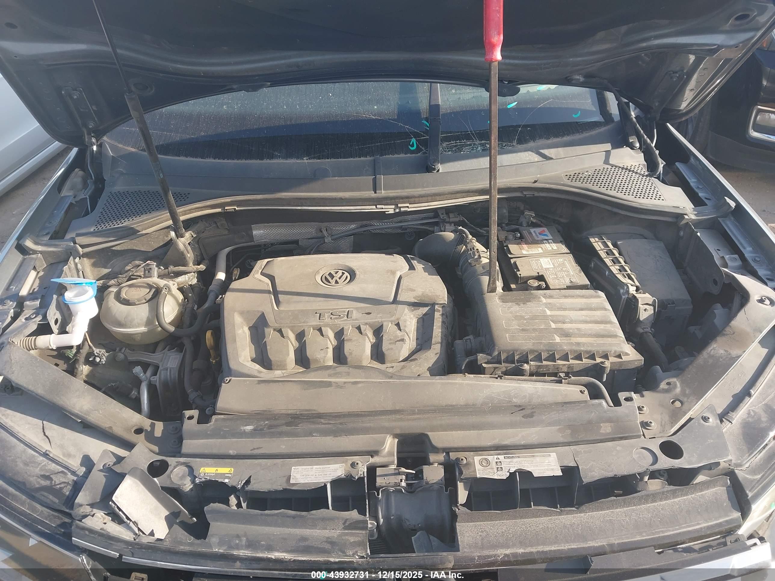 VOLKSWAGEN TIGUAN image 10