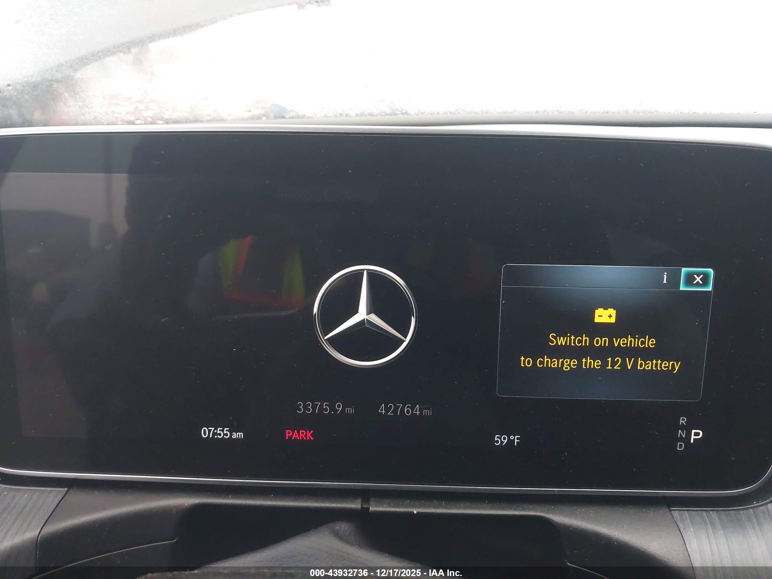 MERCEDES-BENZ C image 7