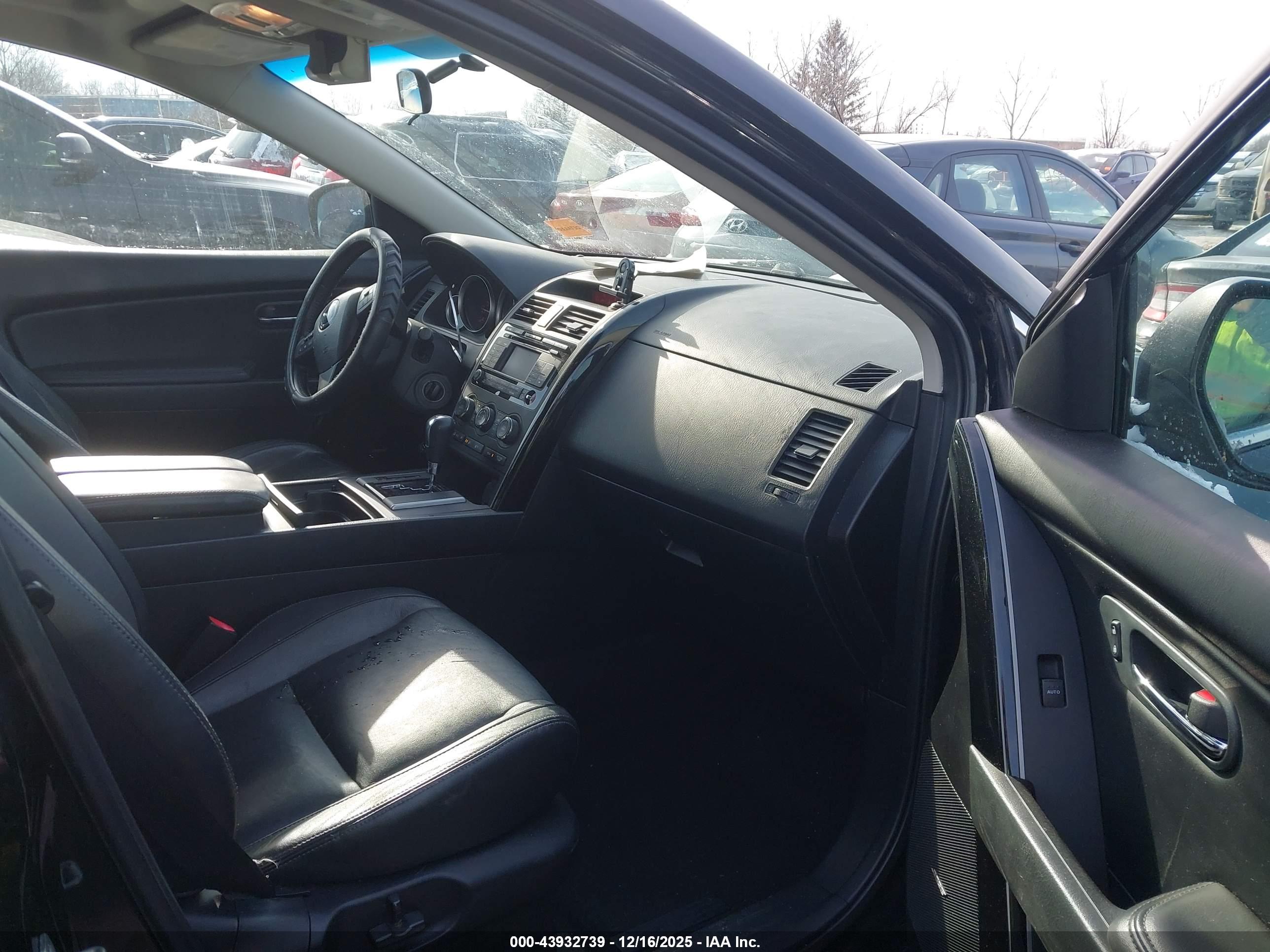 MAZDA CX-9 image 5