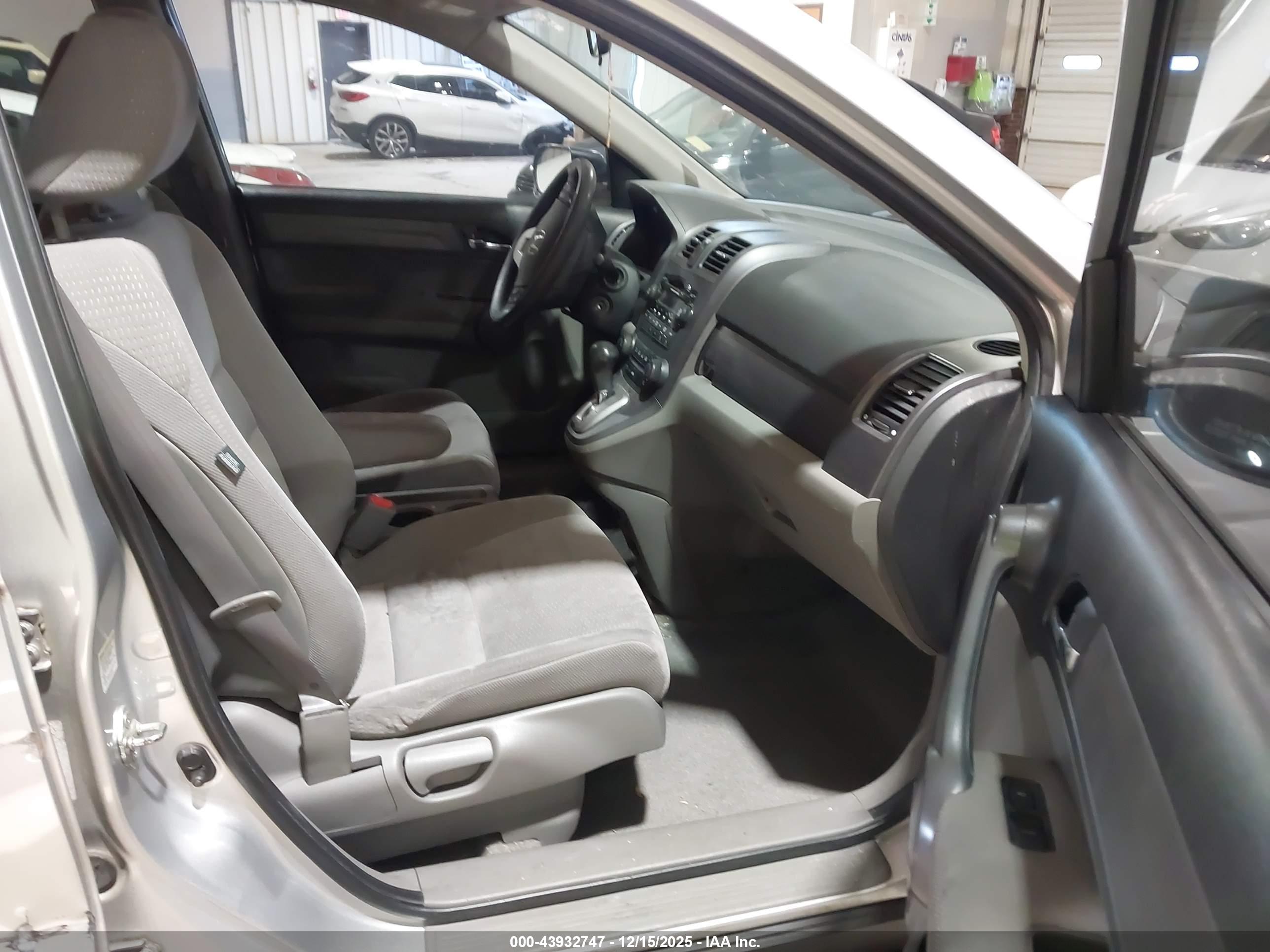 HONDA CR-V image 5