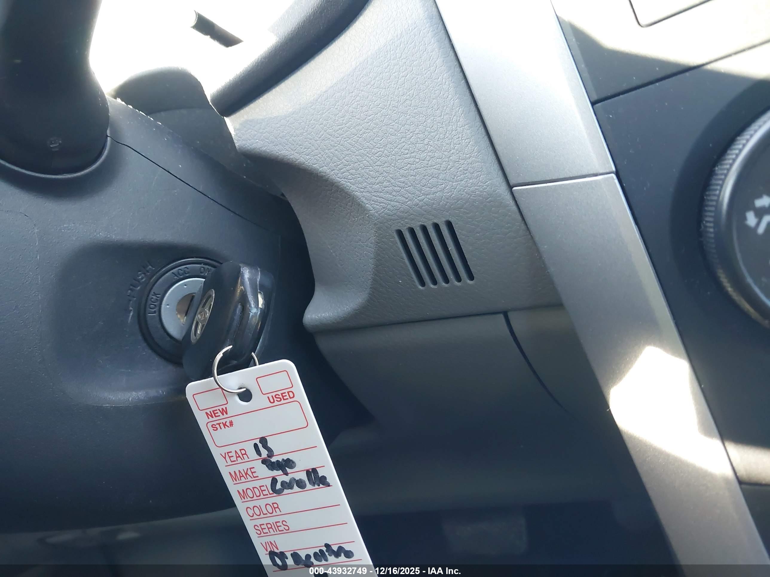 TOYOTA COROLLA image 11