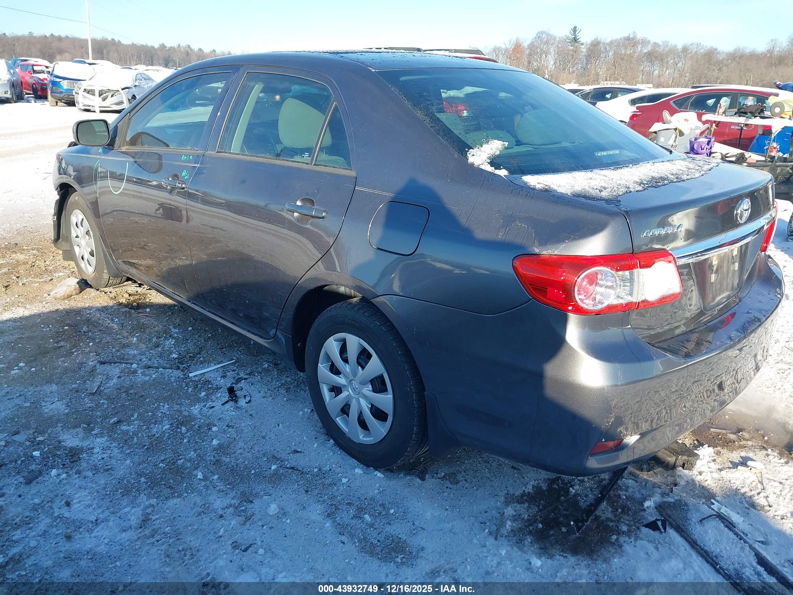 TOYOTA COROLLA image 3