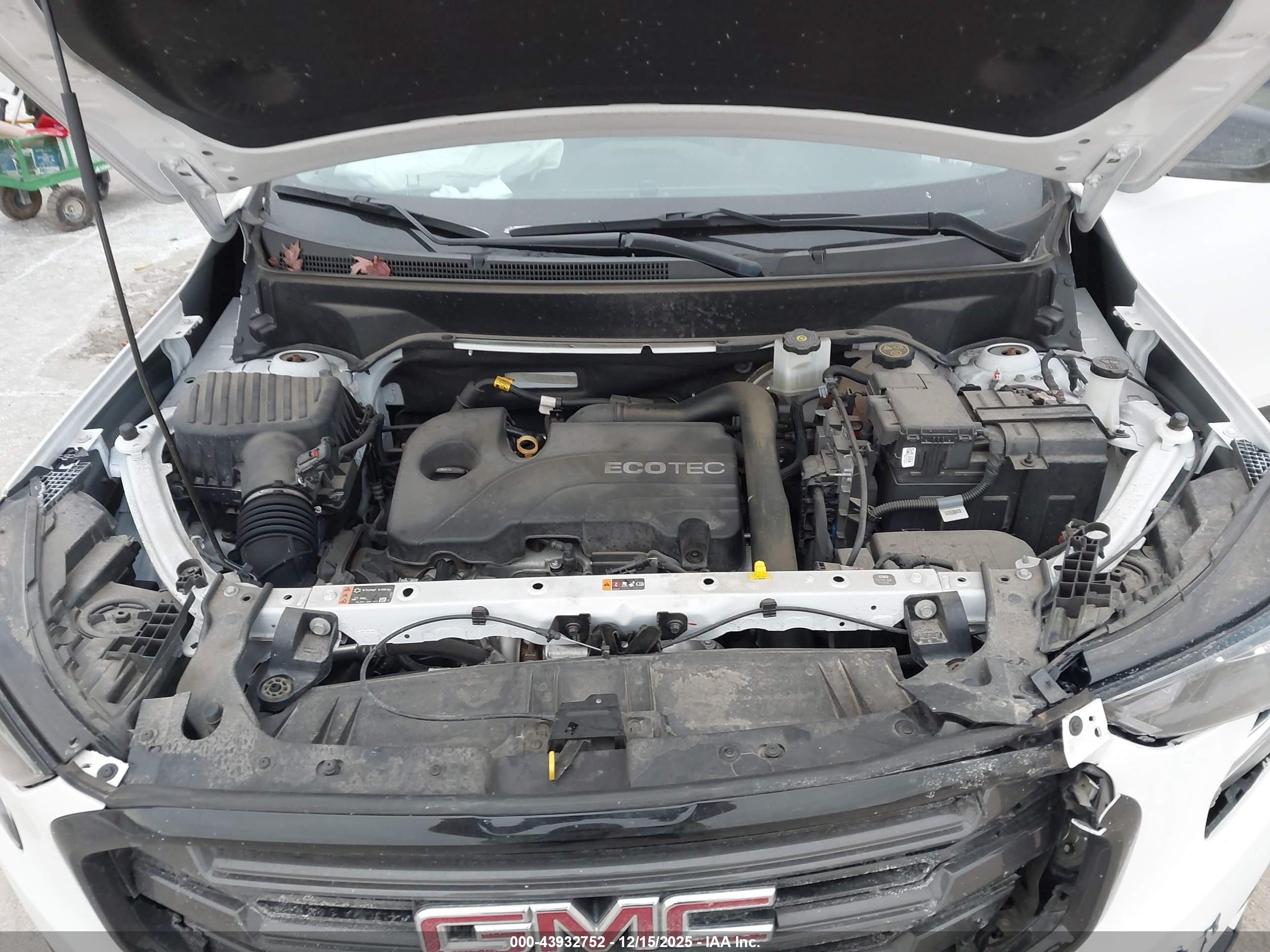 GMC TERRAIN image 10