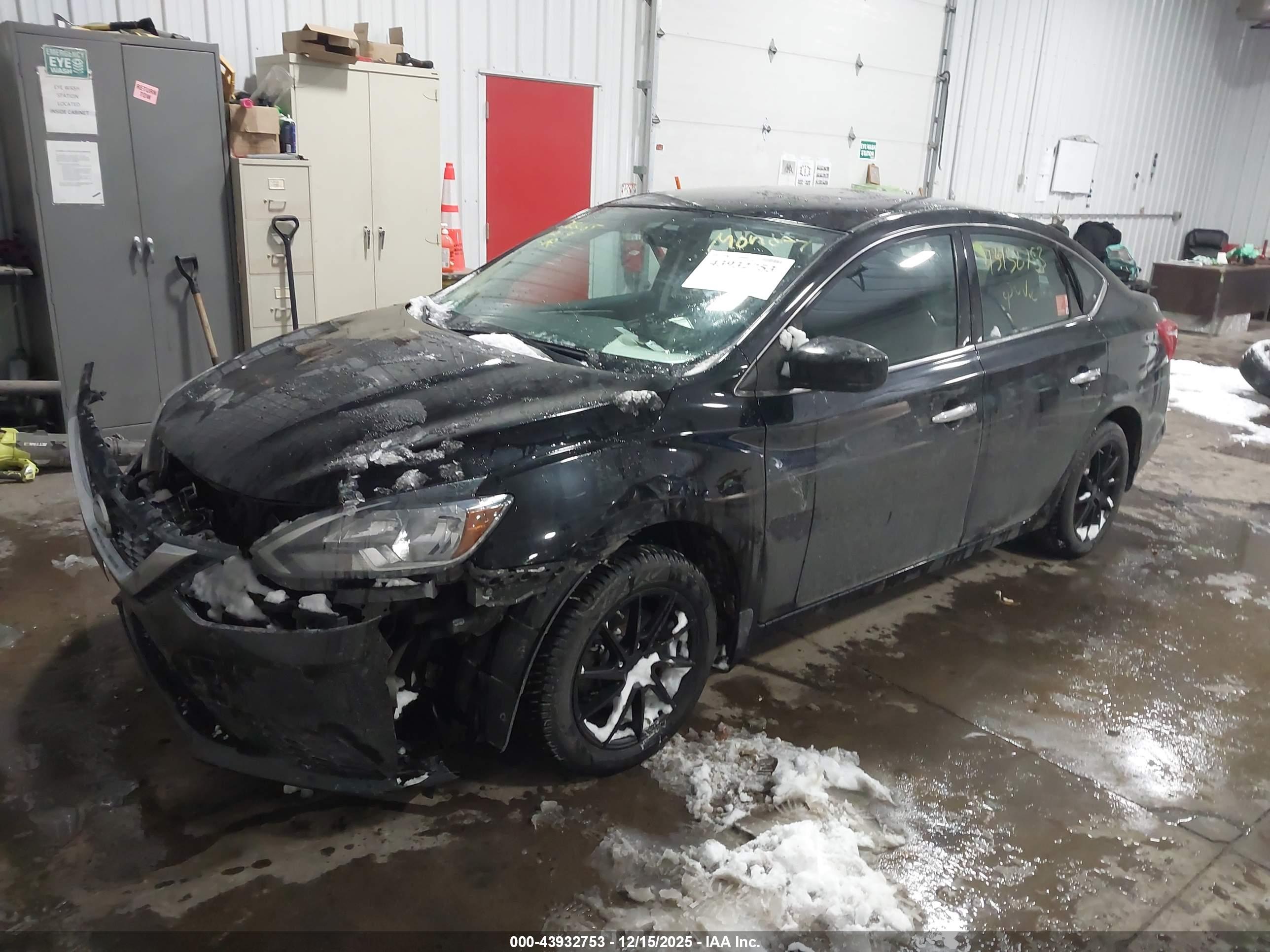 NISSAN SENTRA image 2