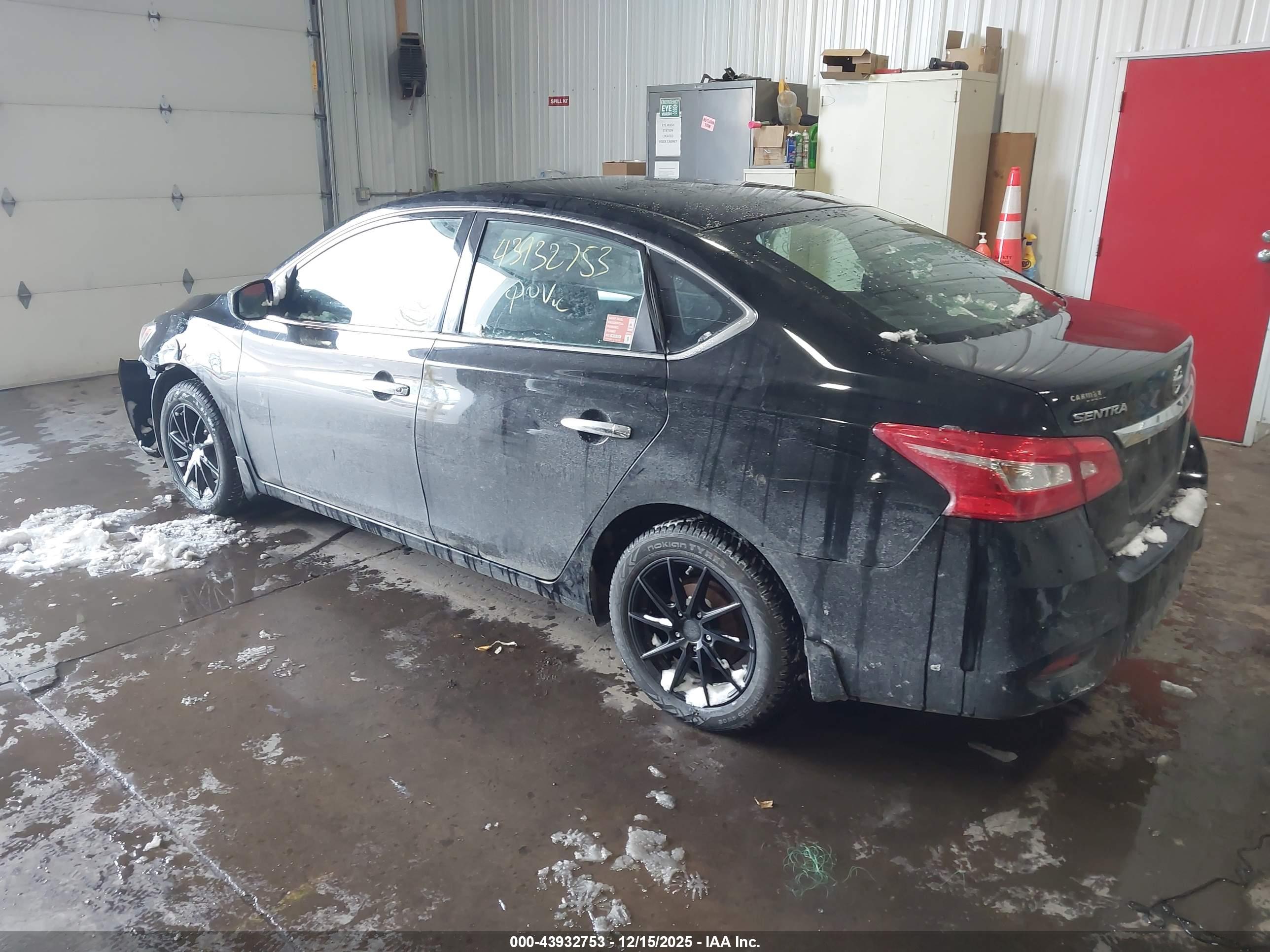 NISSAN SENTRA image 3