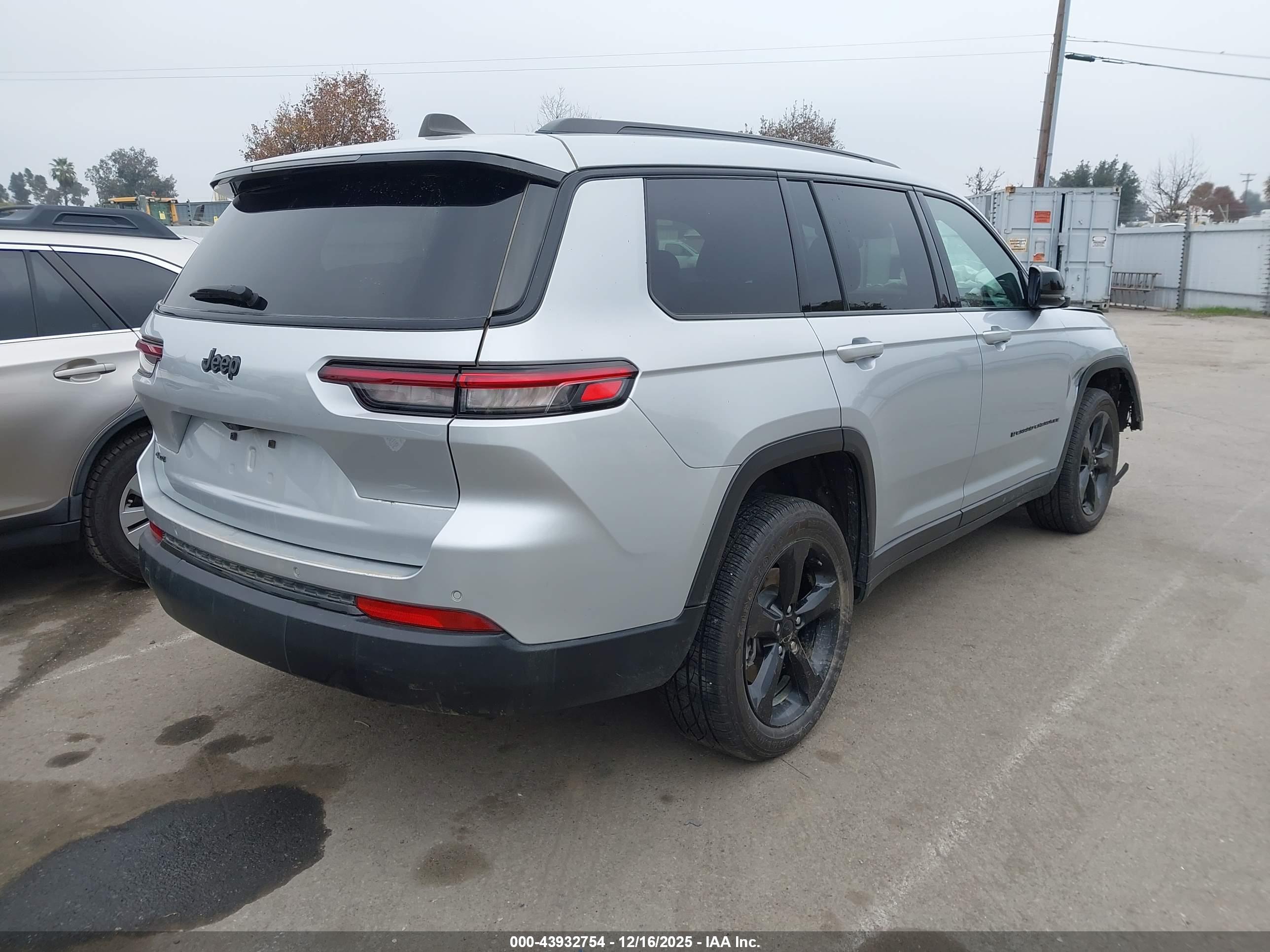 JEEP GRAND image 4