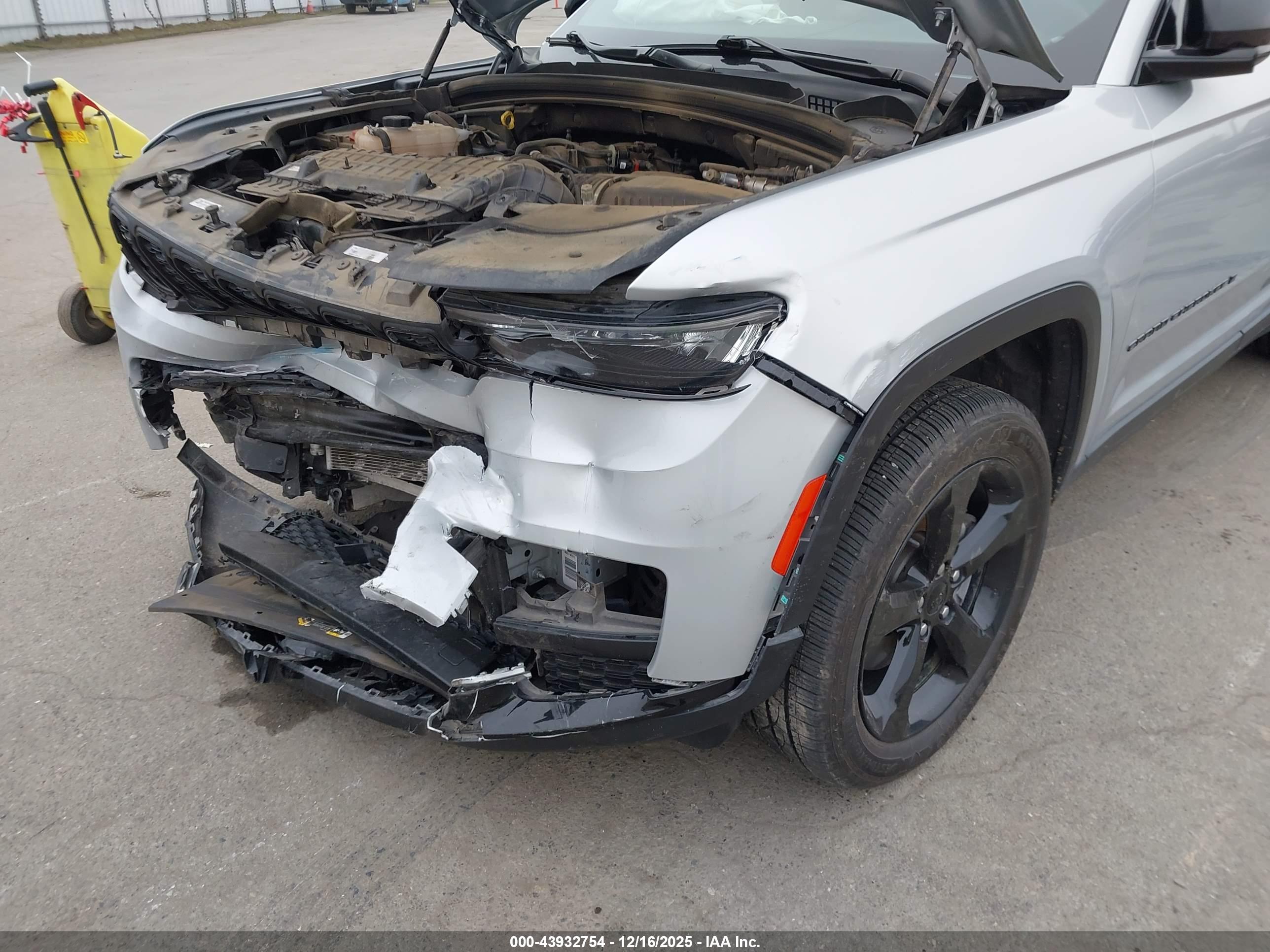 JEEP GRAND image 6