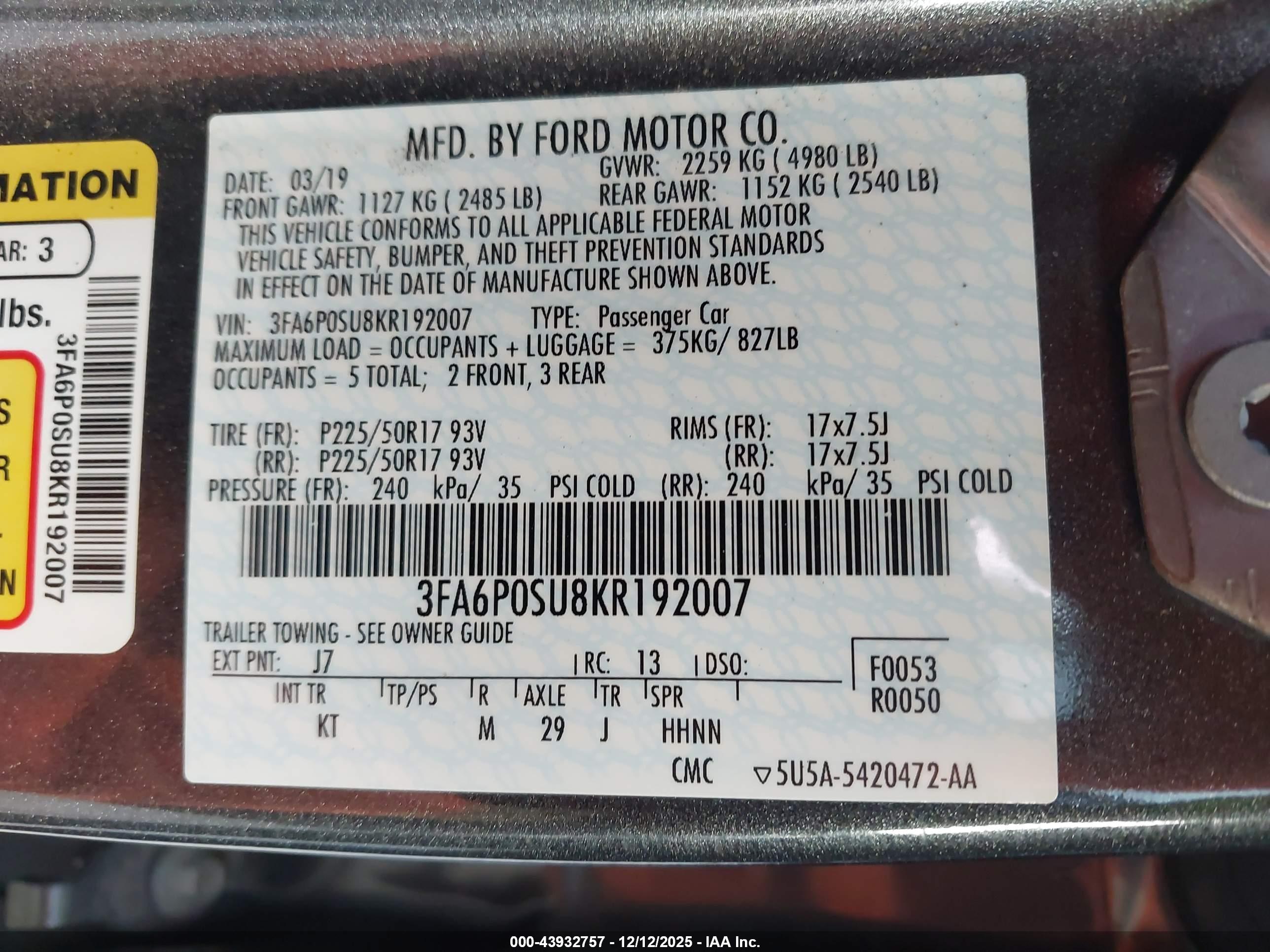 FORD FUSION image 9