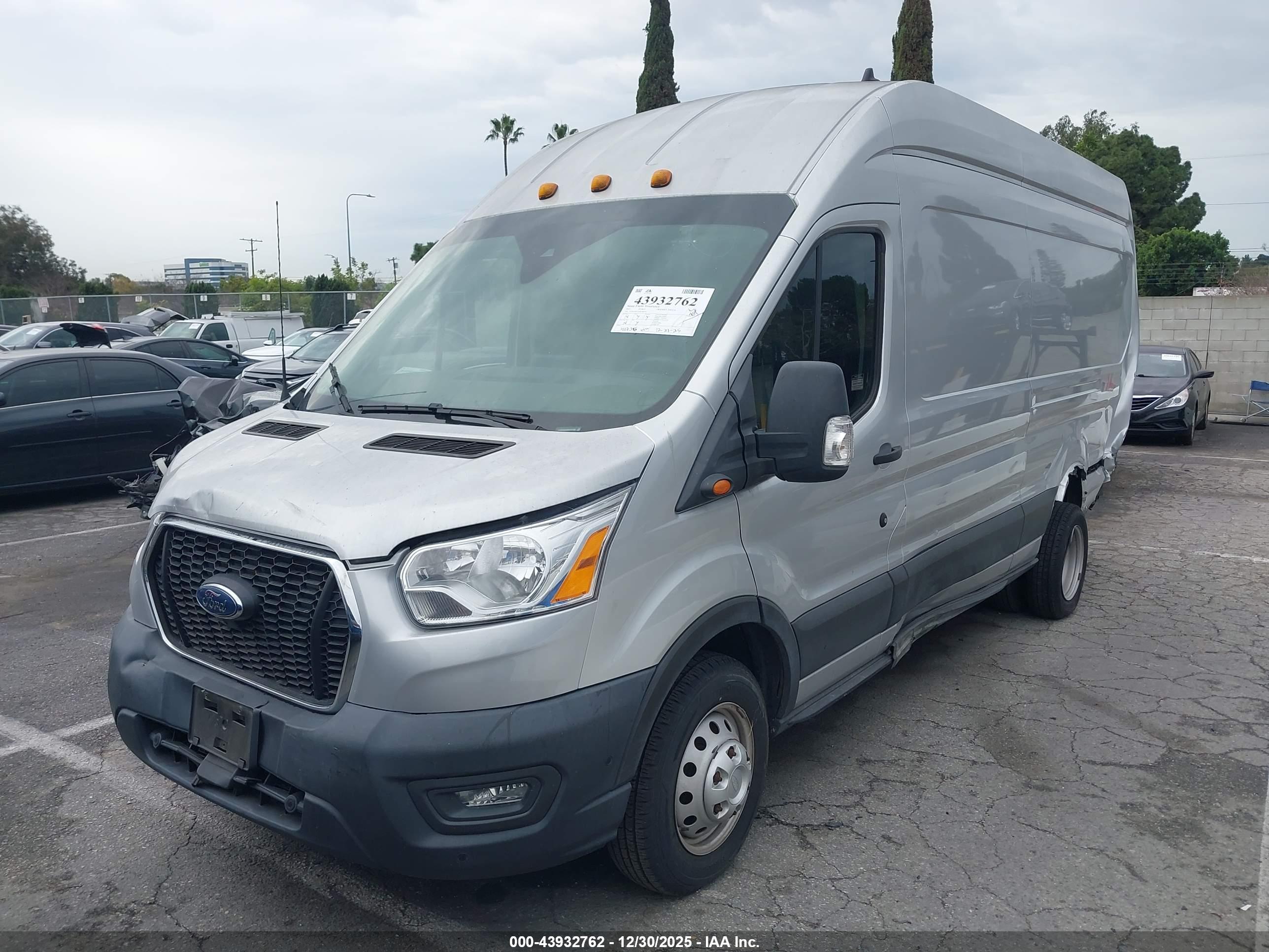 FORD TRANSIT-350 image 2