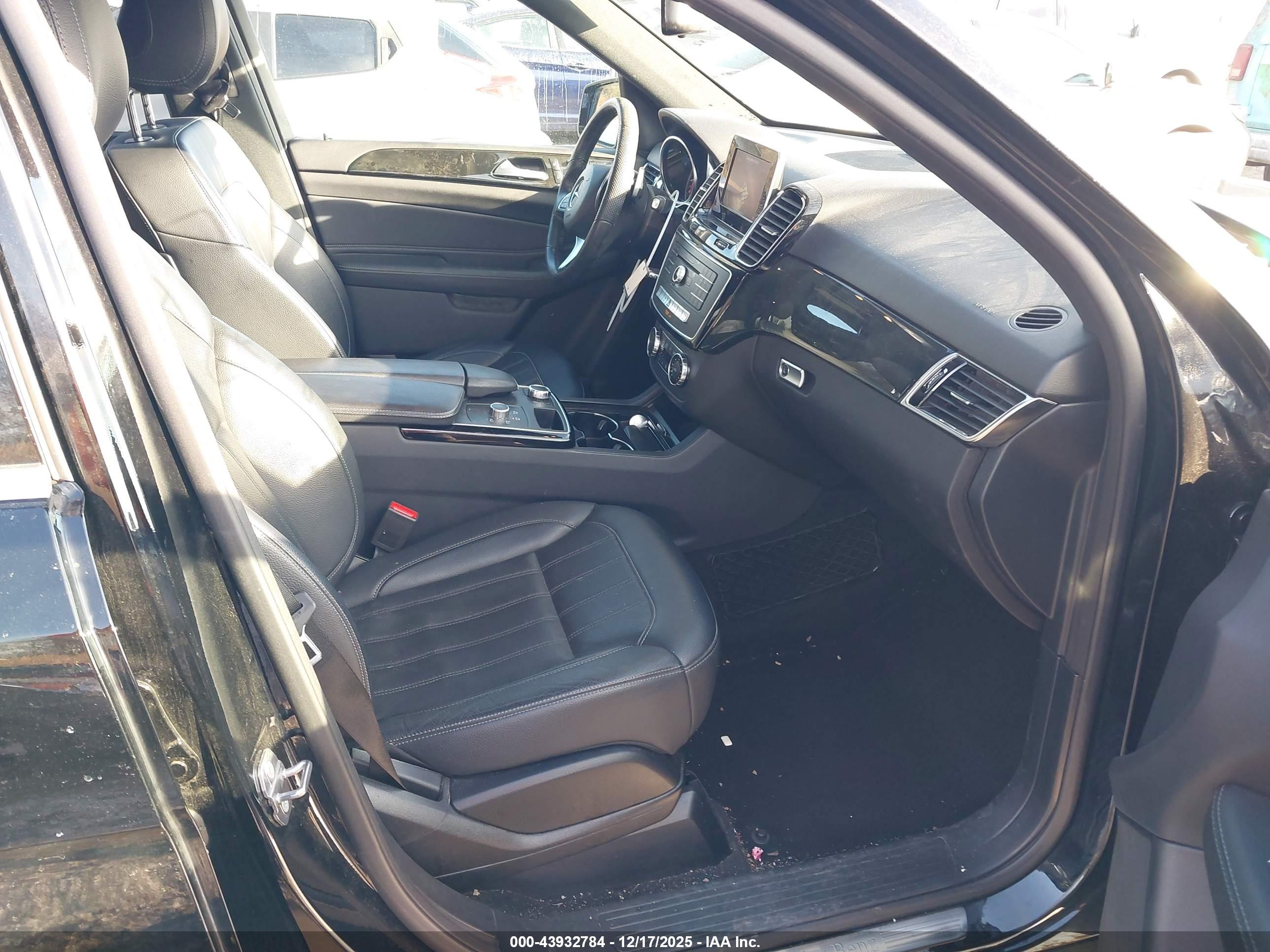 MERCEDES-BENZ GLE image 5
