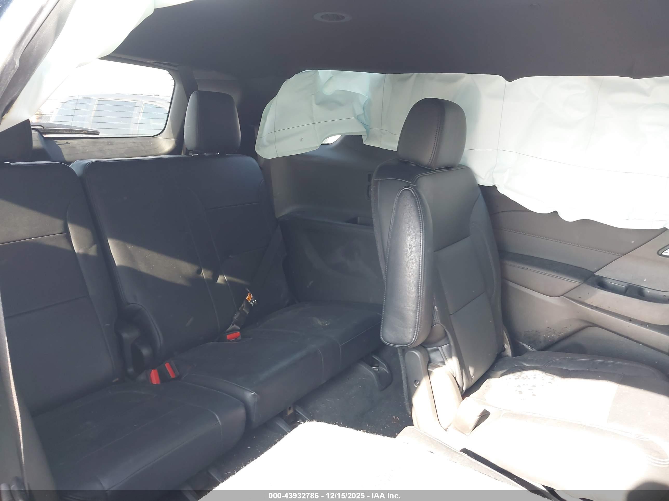 CHEVROLET TRAVERSE image 8