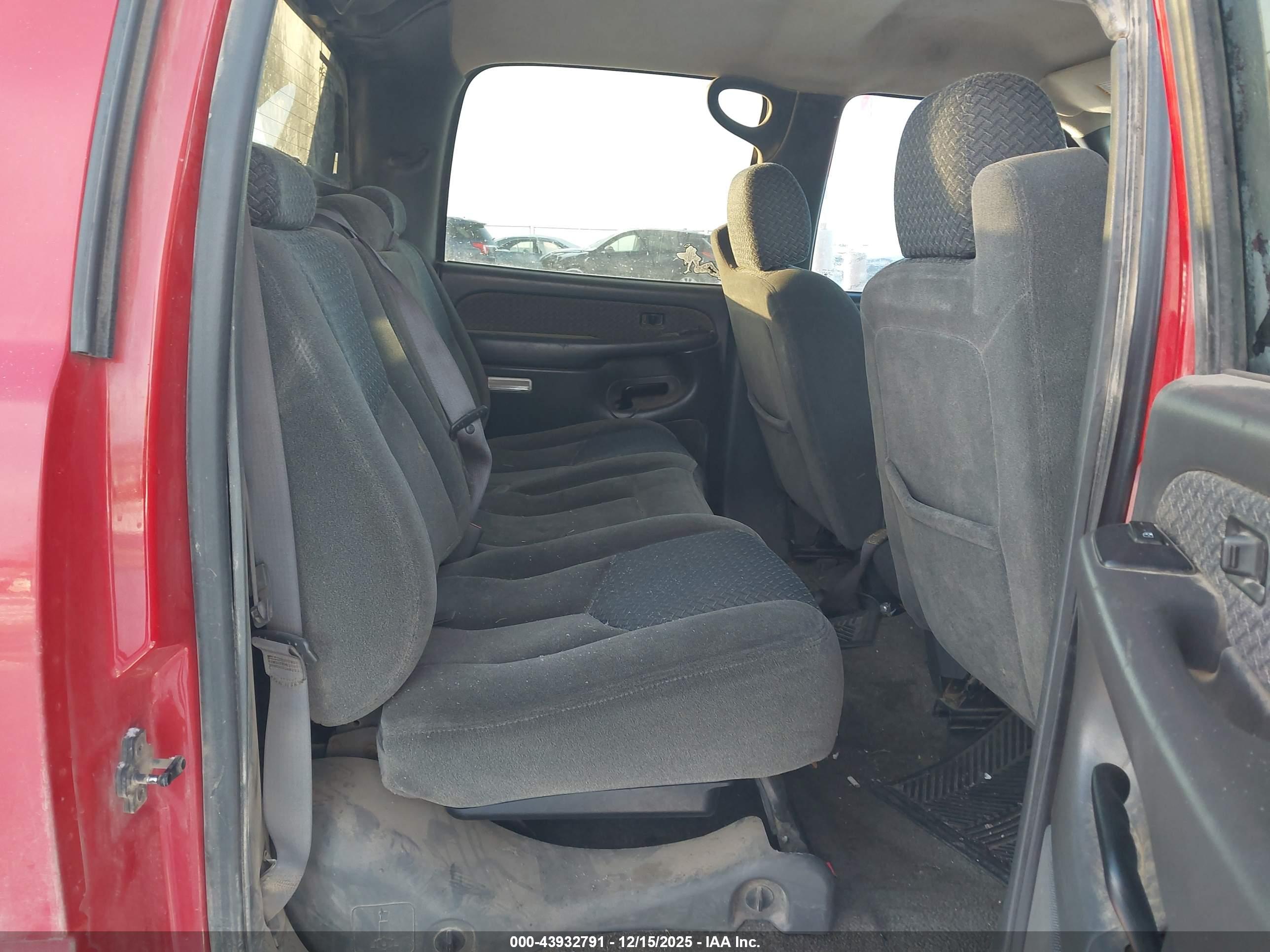 CHEVROLET AVALANCHE image 8