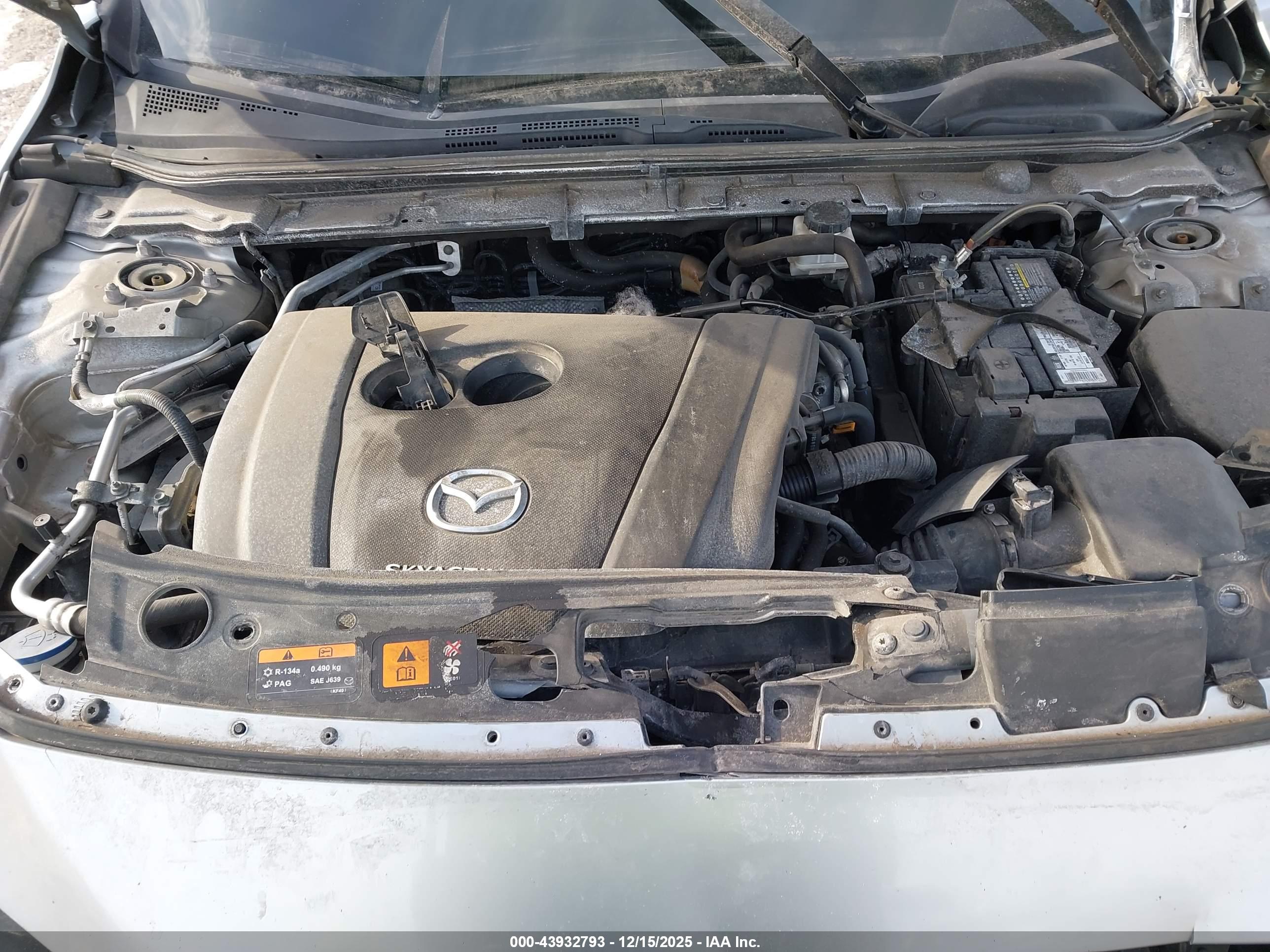 MAZDA MAZDA3 image 10