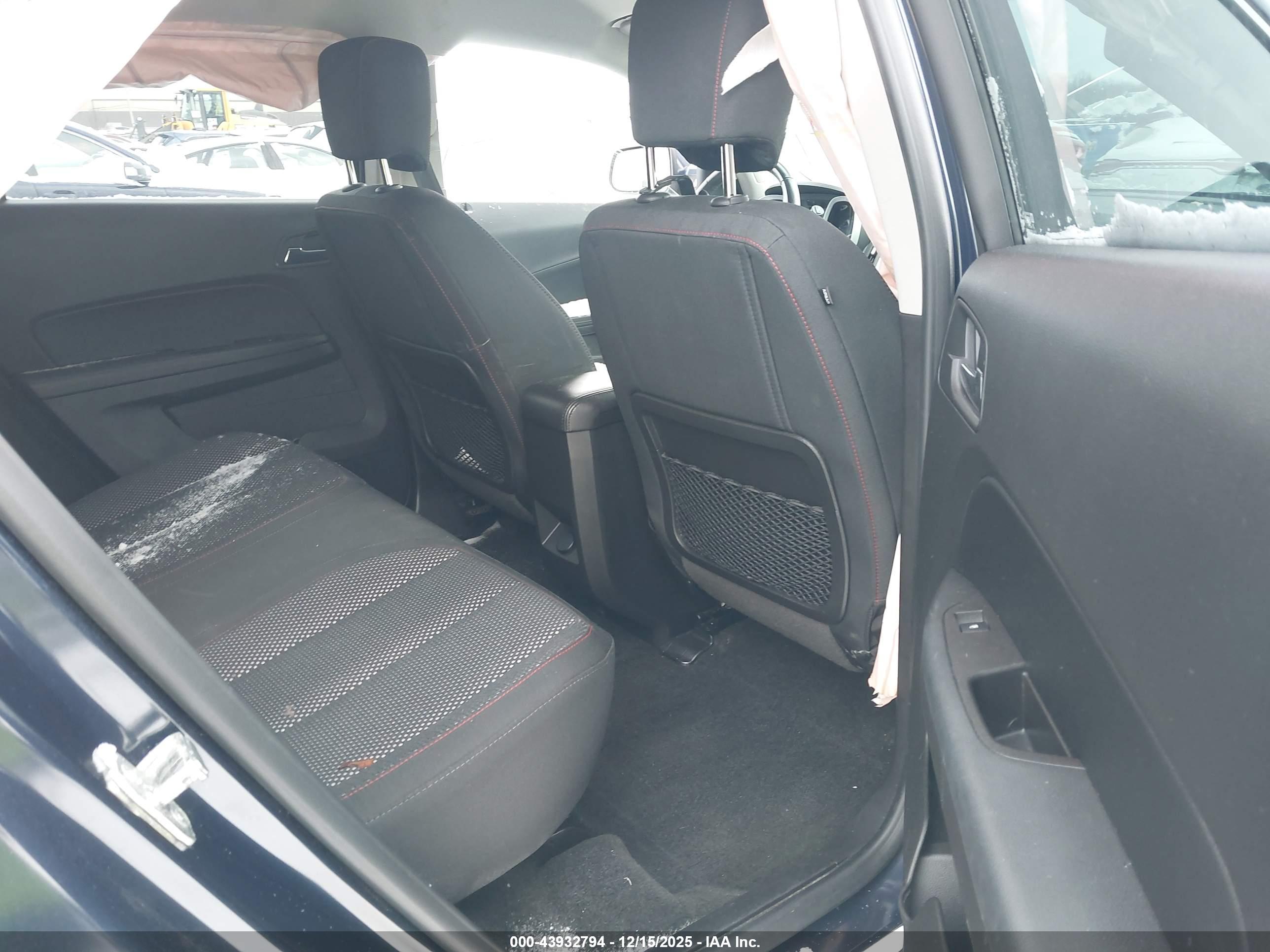 CHEVROLET EQUINOX image 8
