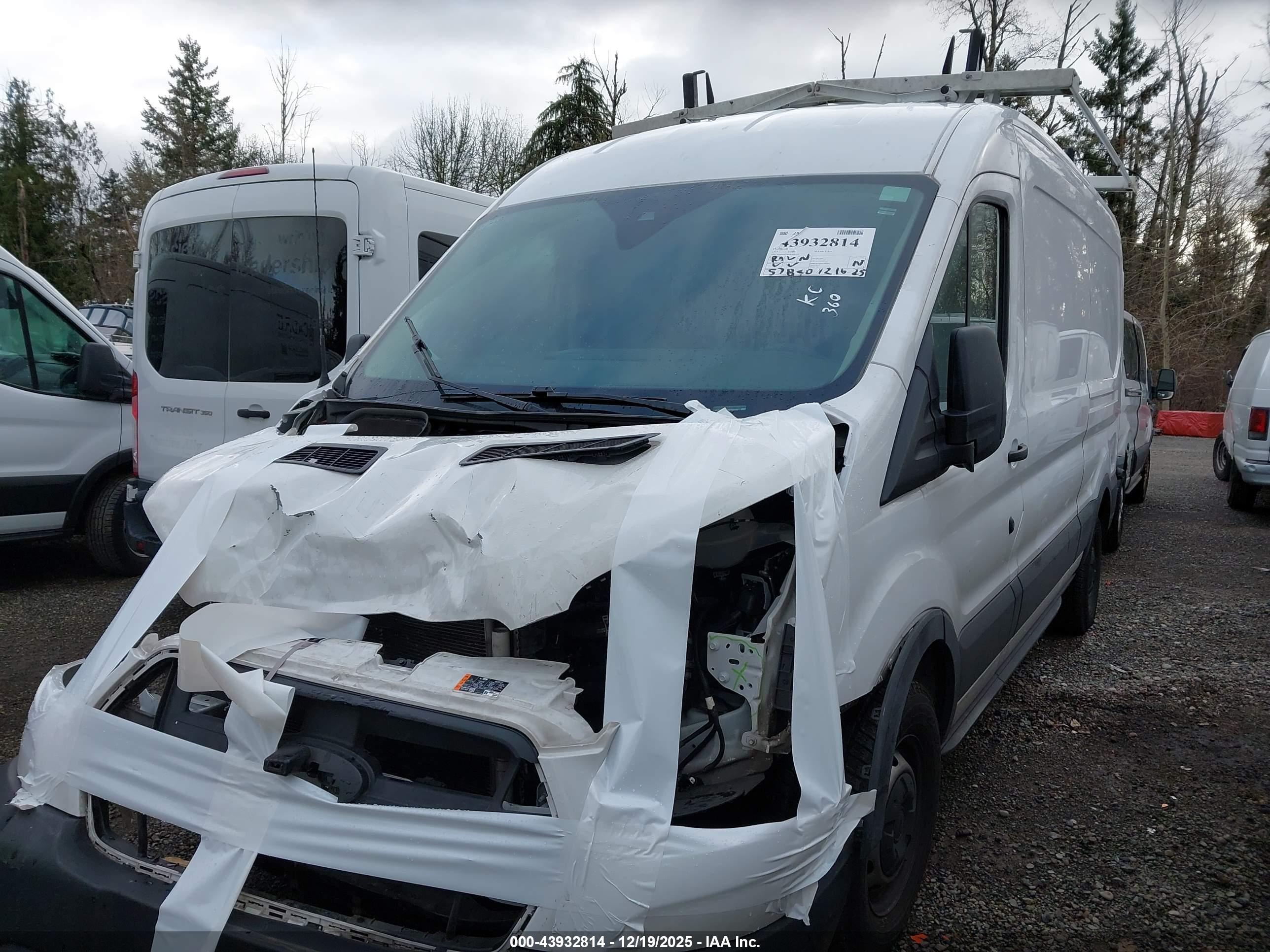 FORD TRANSIT-350 image 2