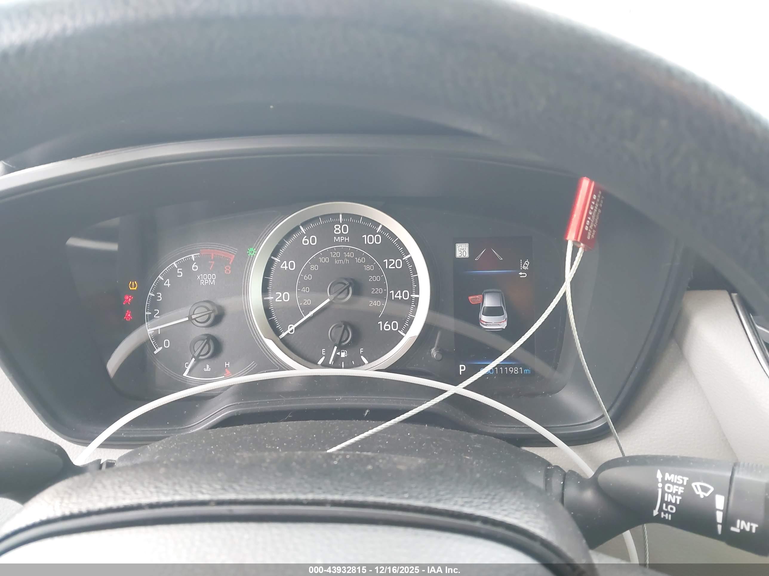 TOYOTA COROLLA image 7