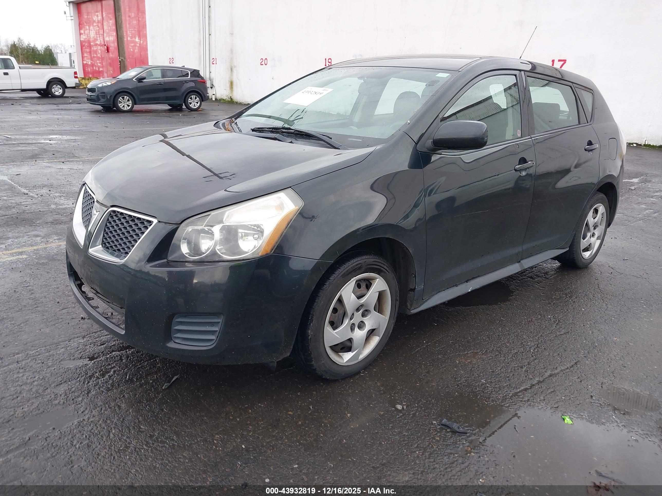 PONTIAC VIBE image 2