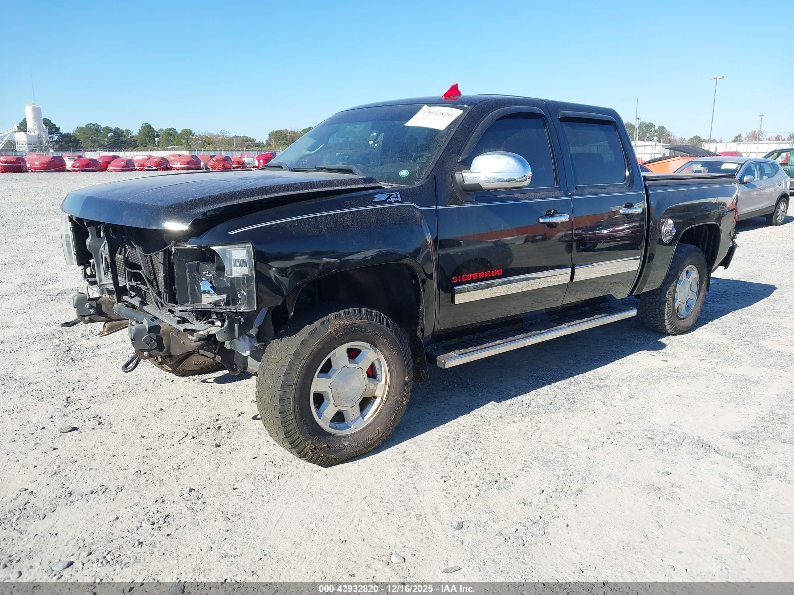 CHEVROLET SILVERADO image 2