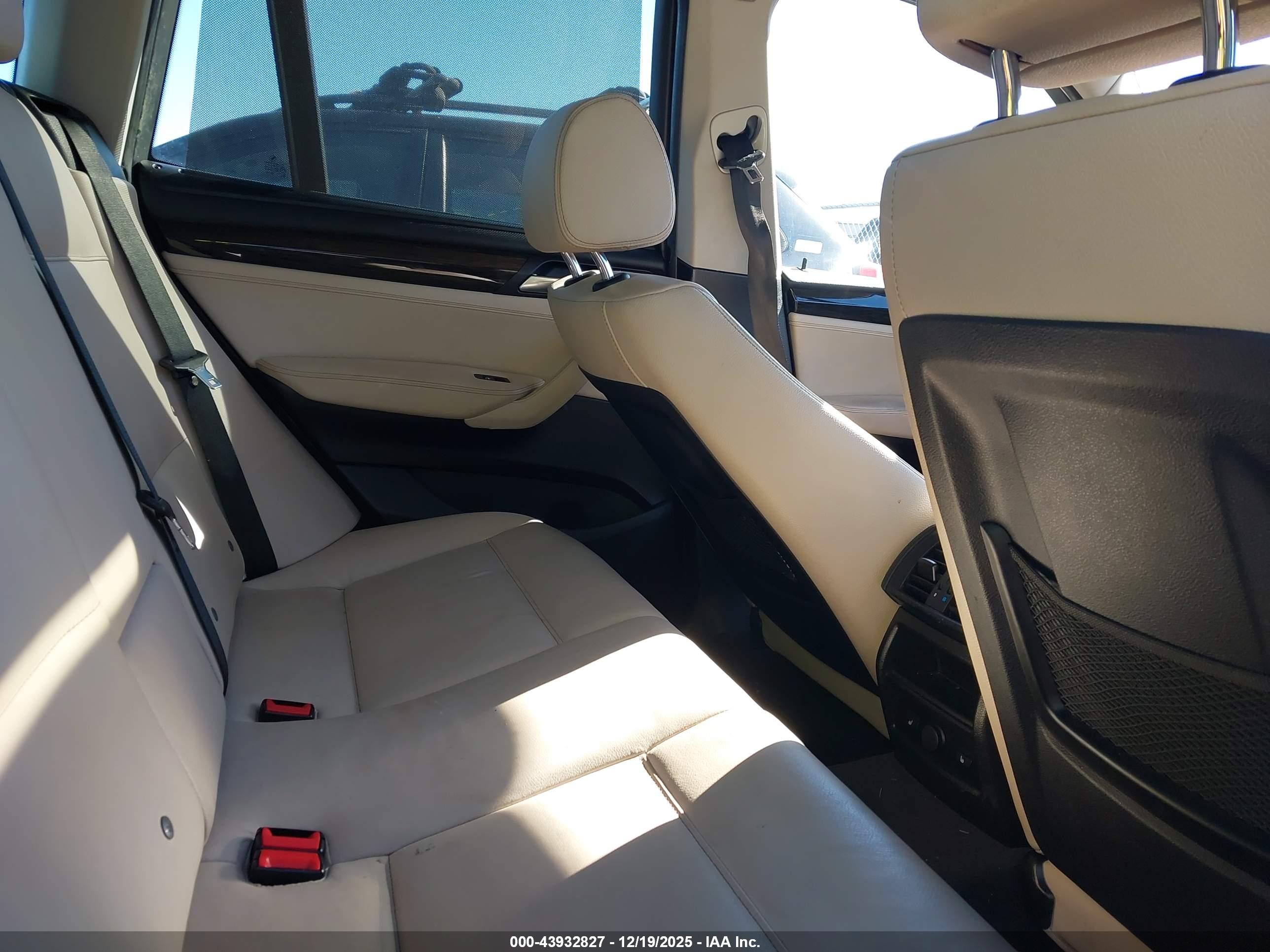 BMW X3 image 8