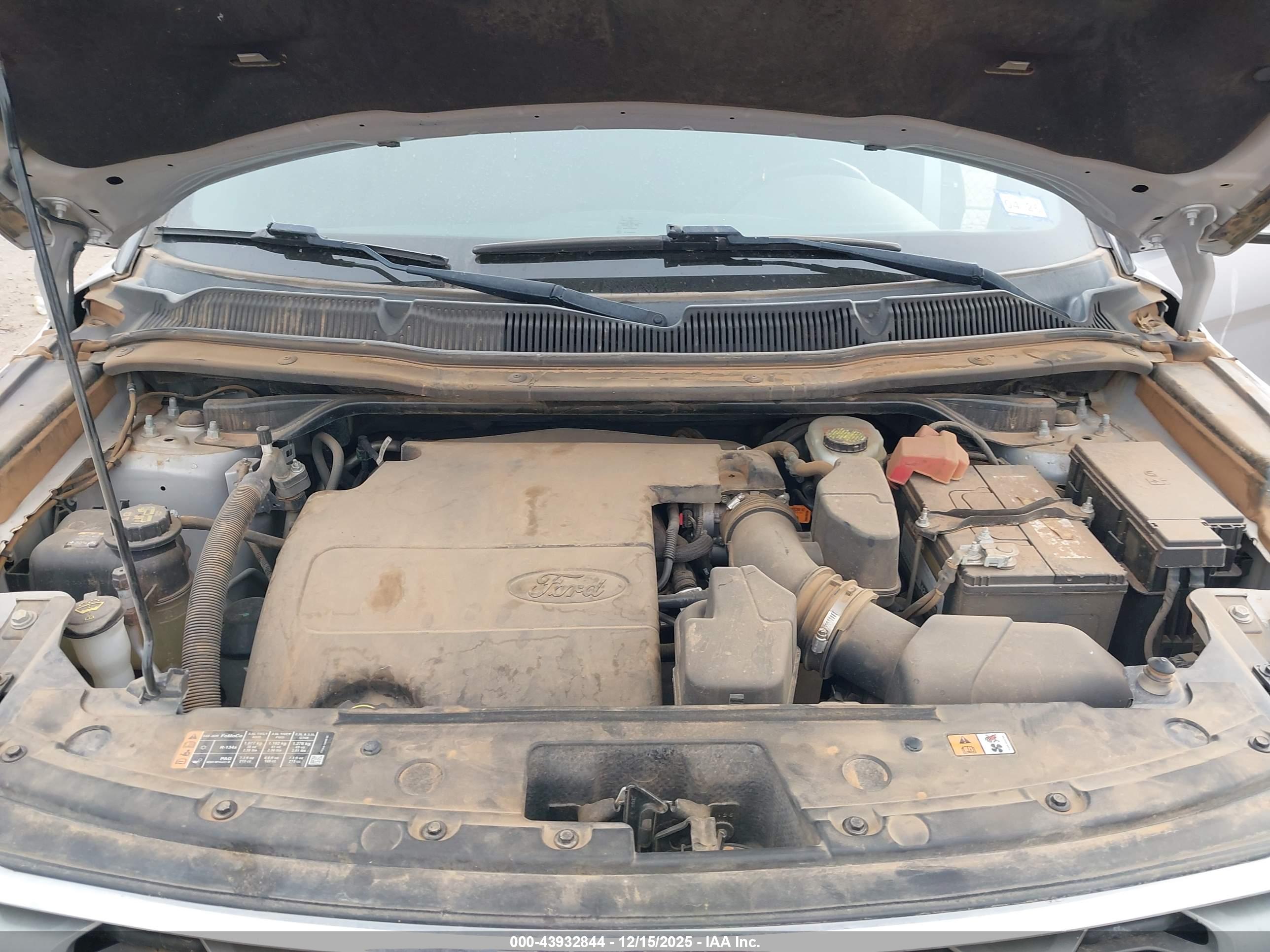 FORD EXPLORER image 10