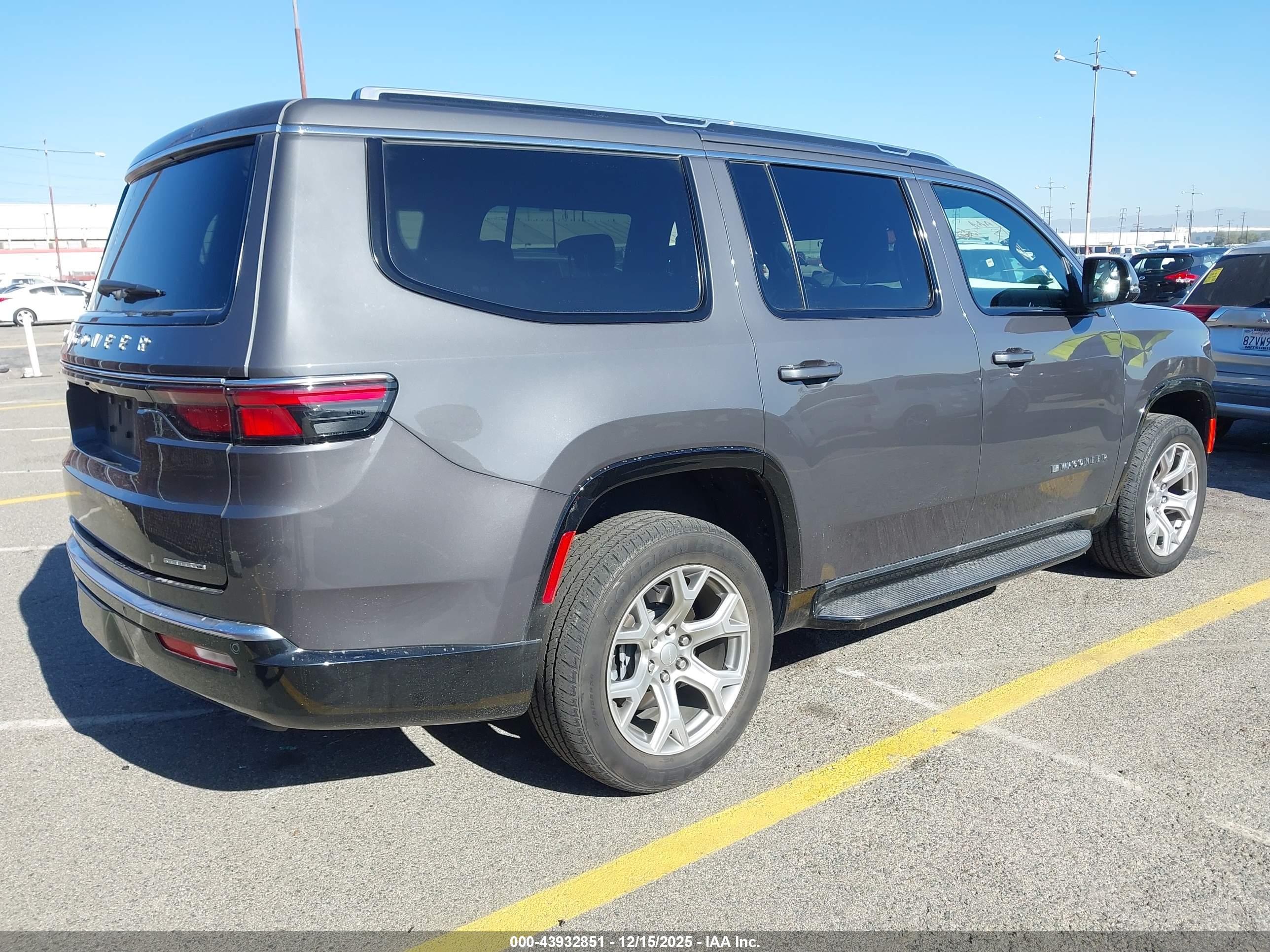 JEEP WAGONEER image 4