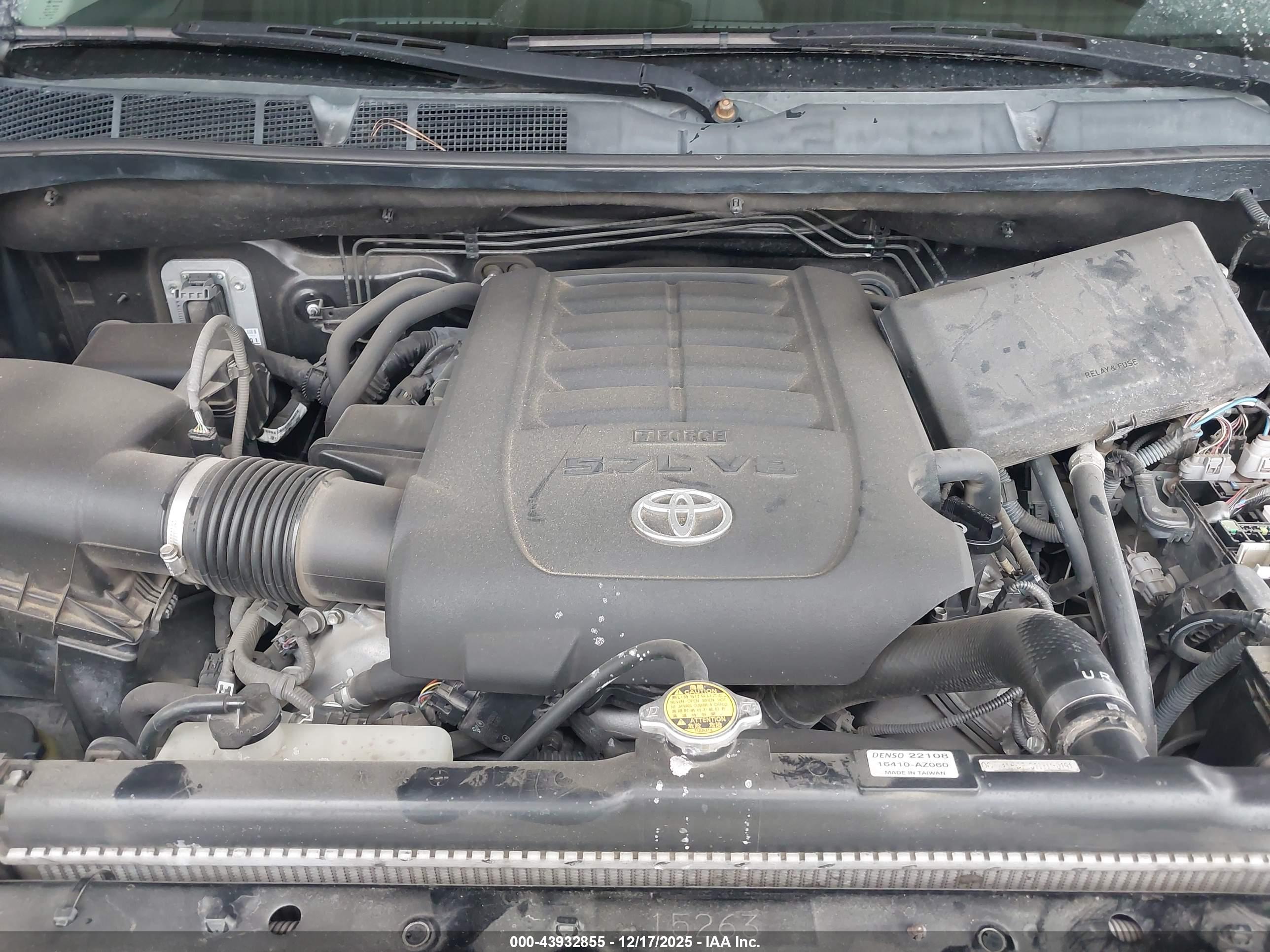 TOYOTA TUNDRA image 10