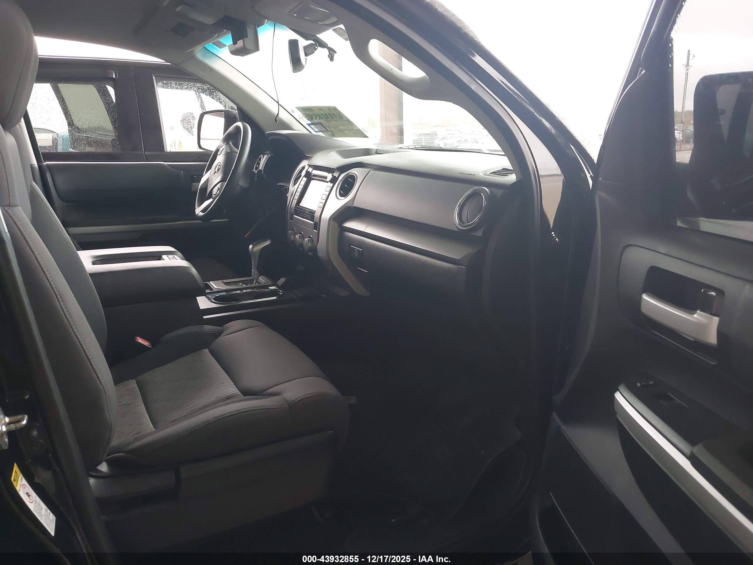 TOYOTA TUNDRA image 5