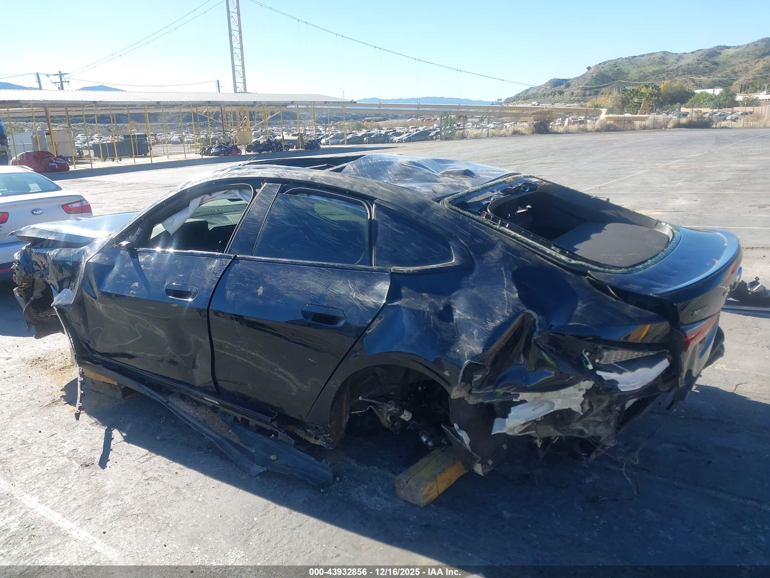 BMW M440I image 3