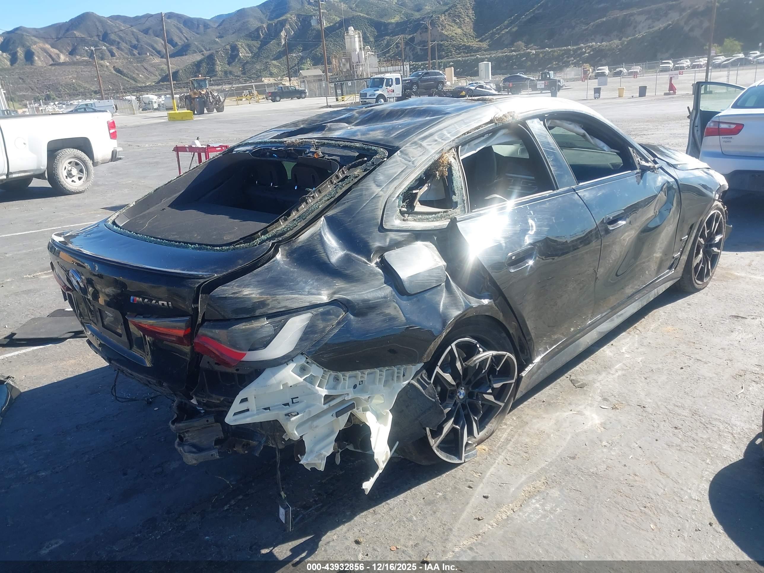 BMW M440I image 4