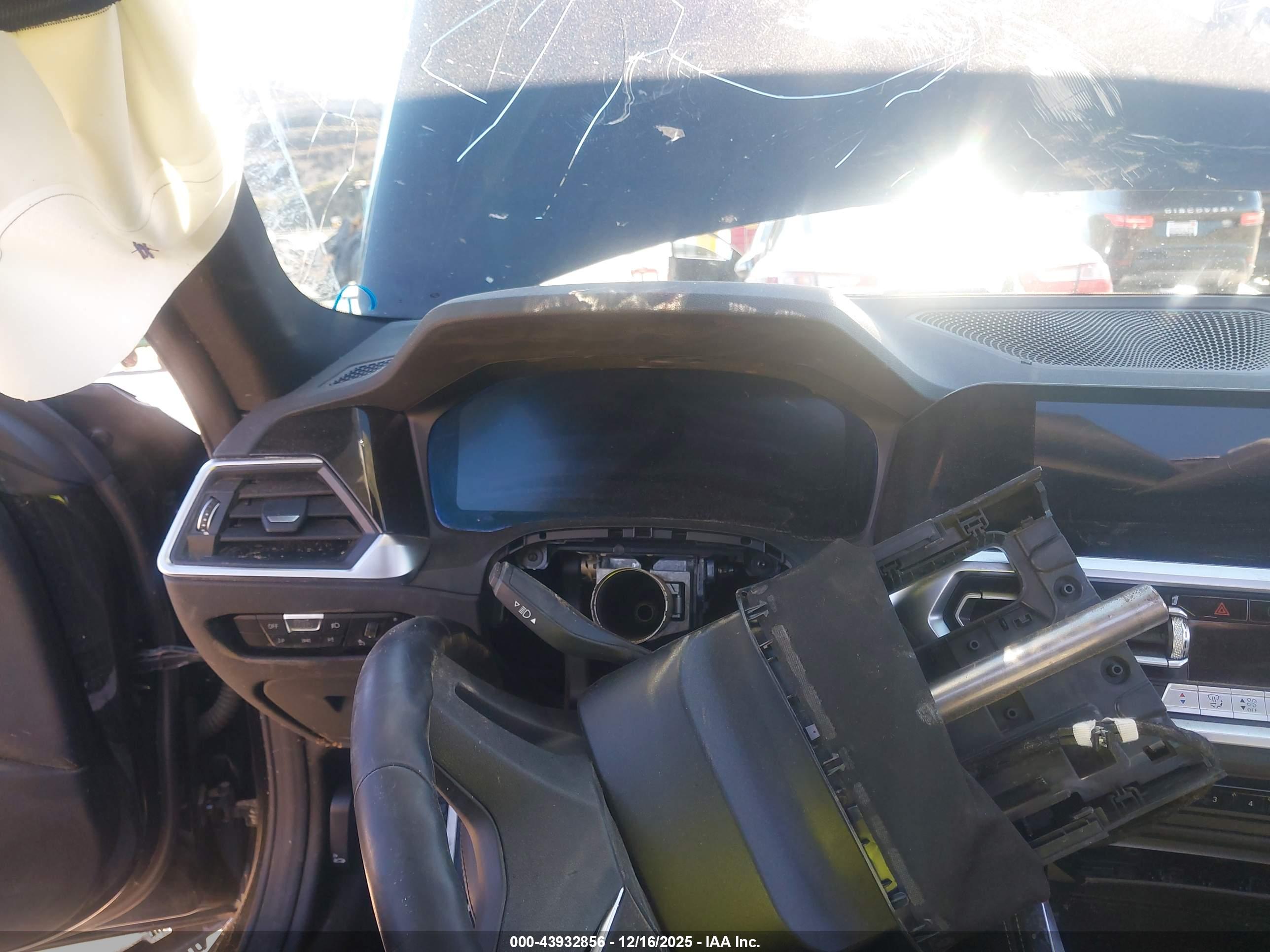 BMW M440I image 7