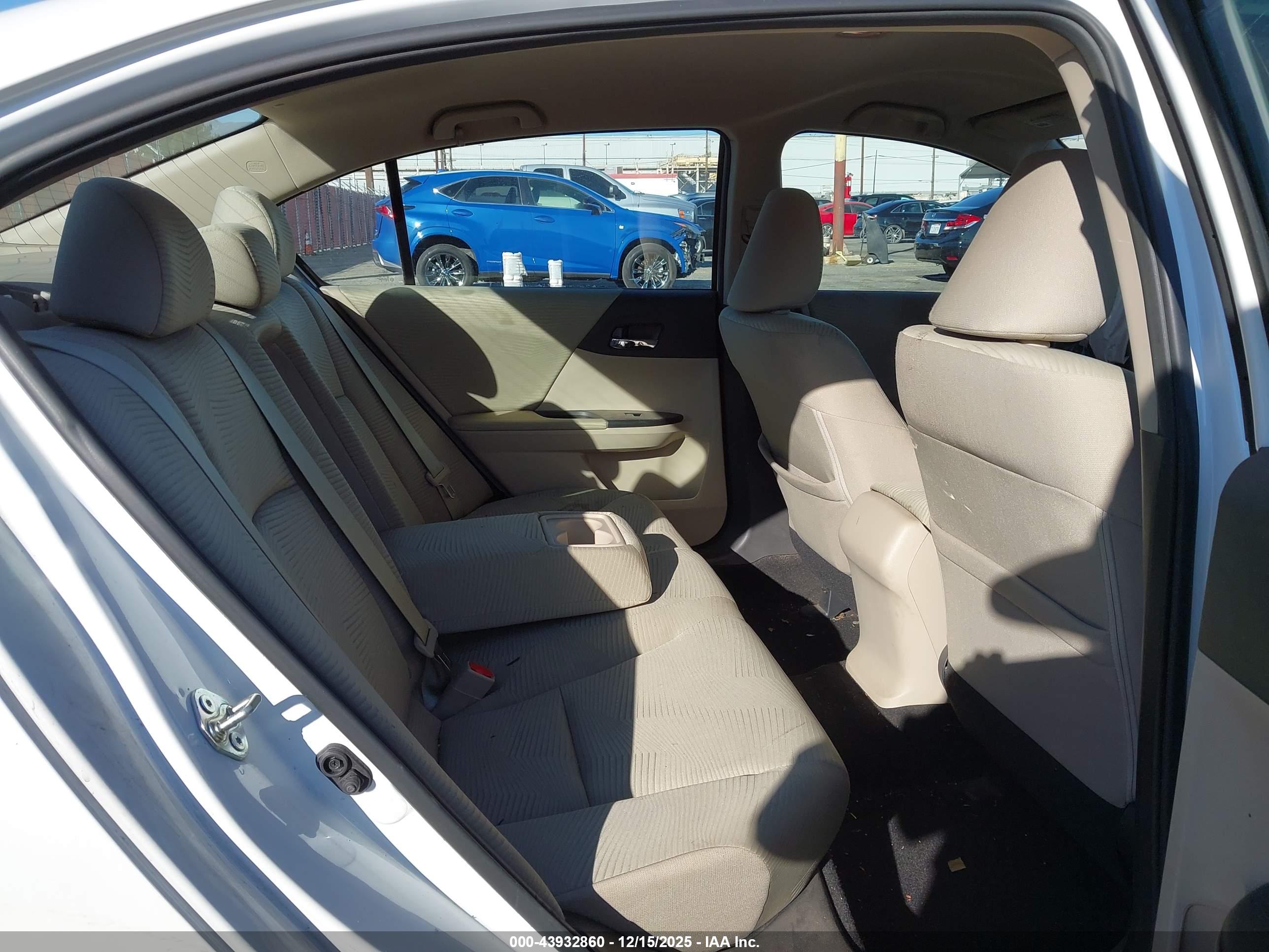 HONDA ACCORD image 8