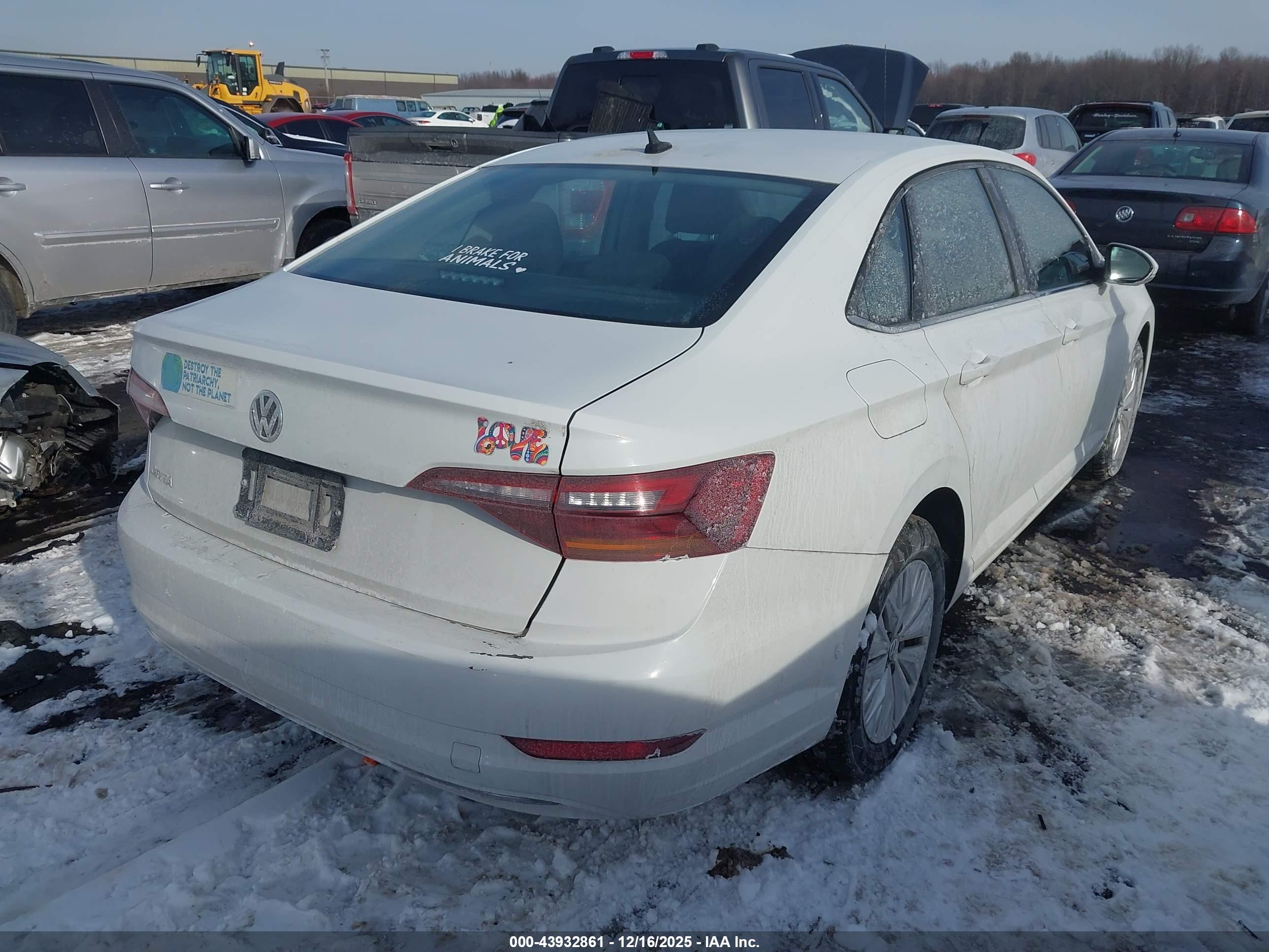 VOLKSWAGEN JETTA image 4