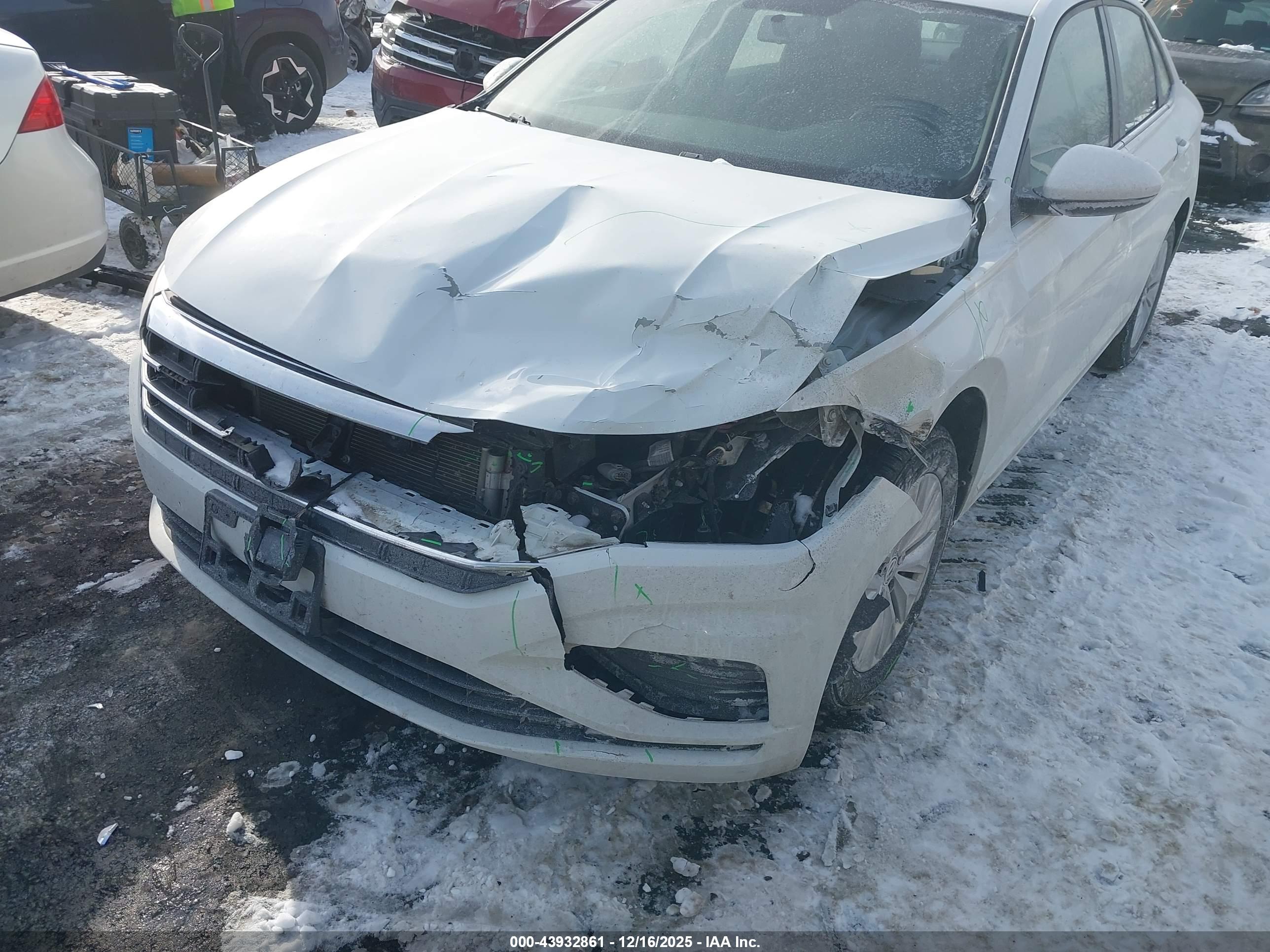 VOLKSWAGEN JETTA image 6