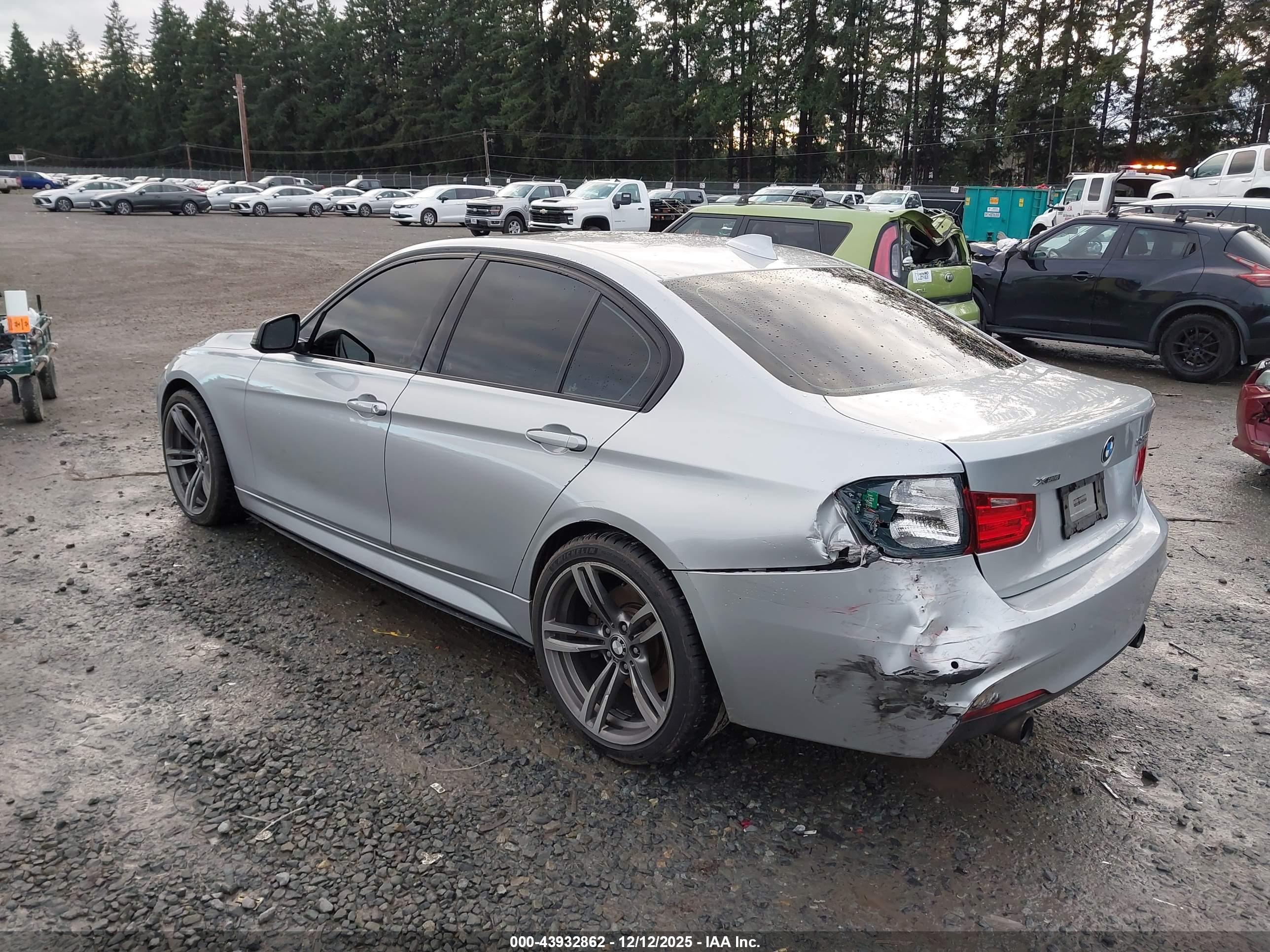 BMW 335I image 3