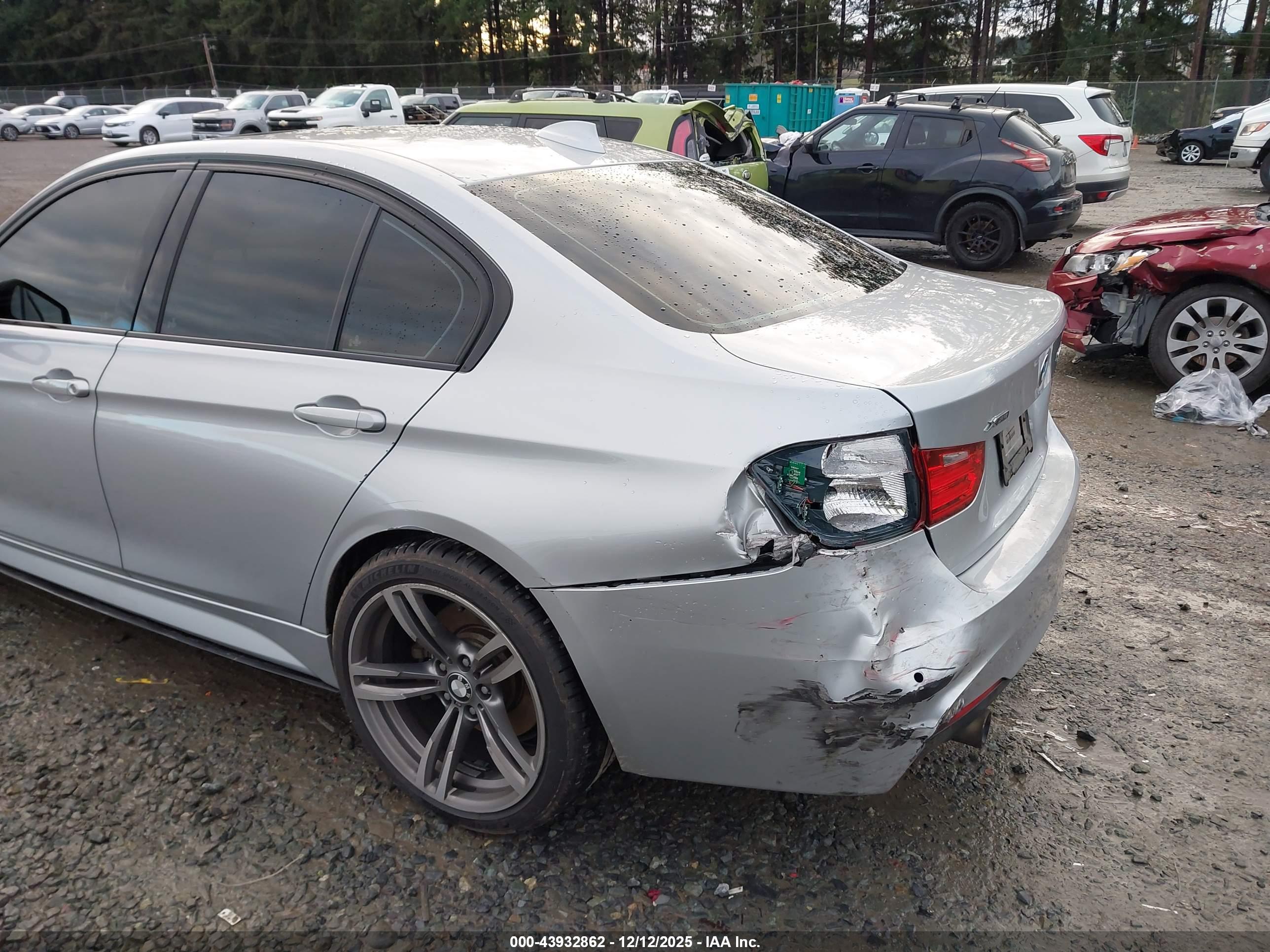 BMW 335I image 6