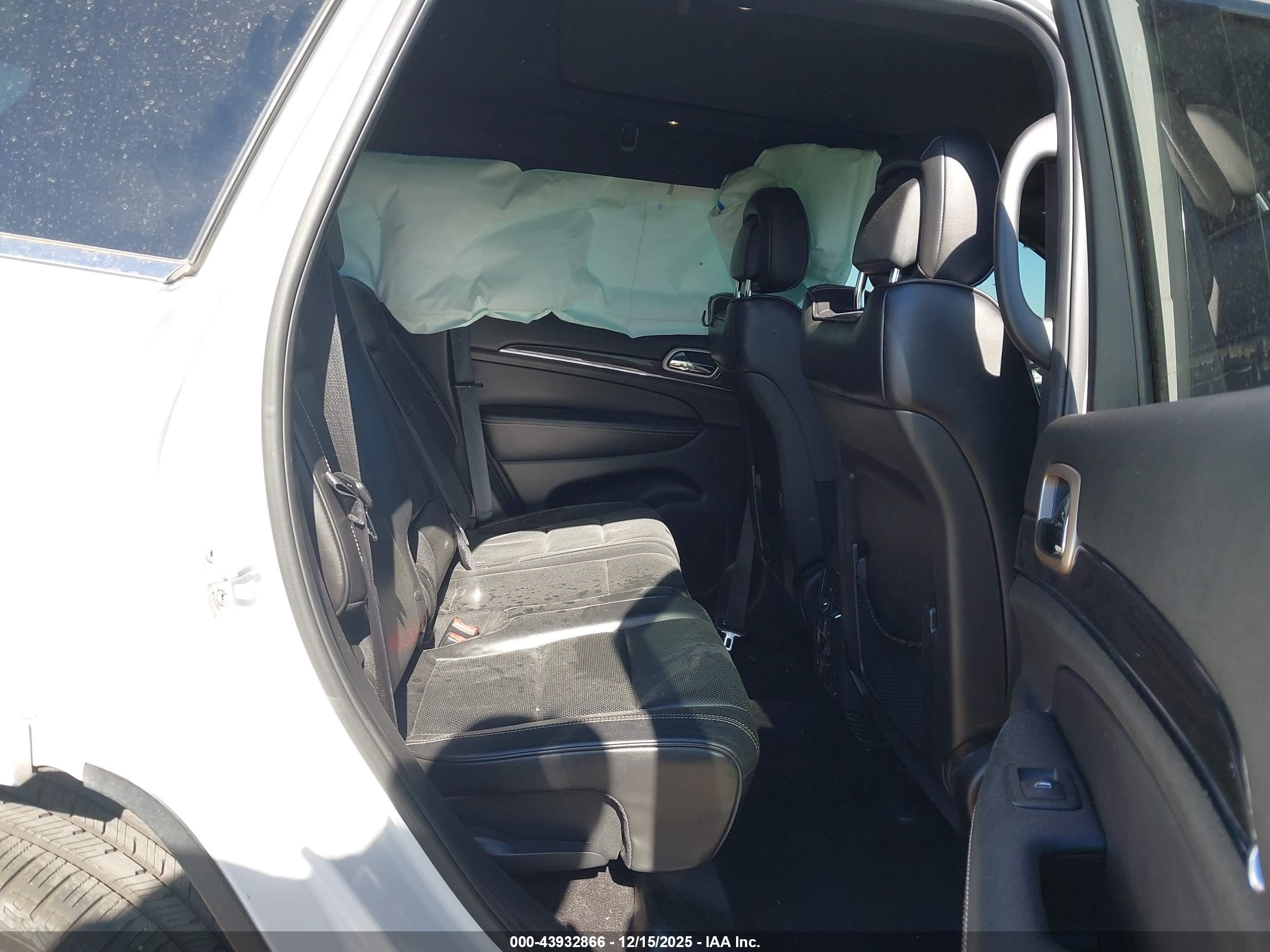 JEEP GRAND image 8