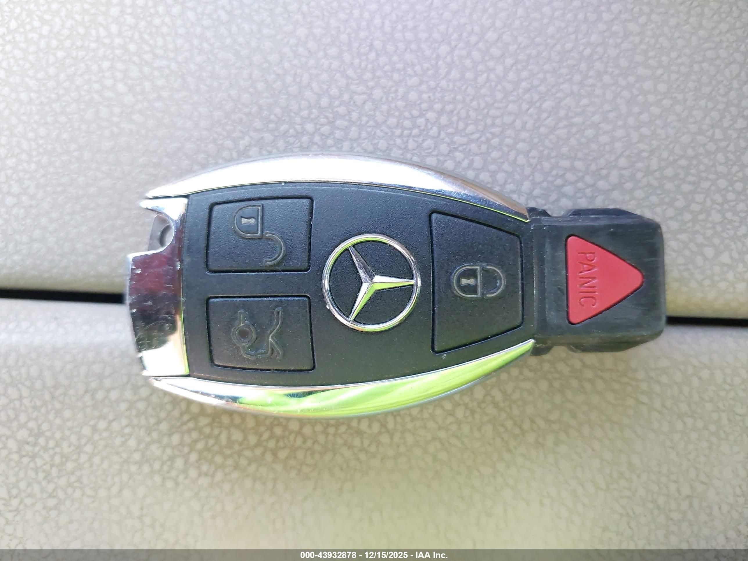 MERCEDES-BENZ C image 11