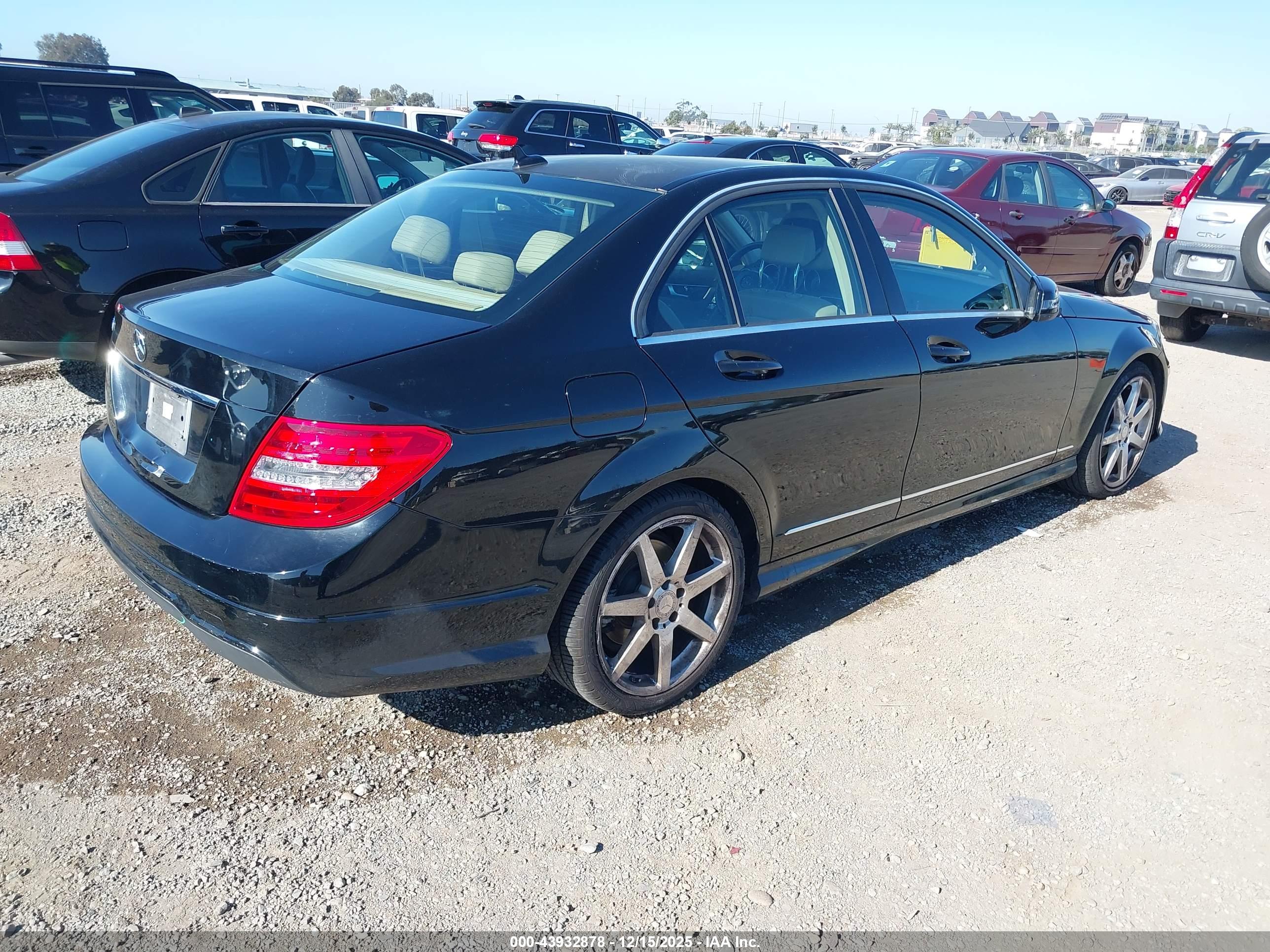 MERCEDES-BENZ C image 4