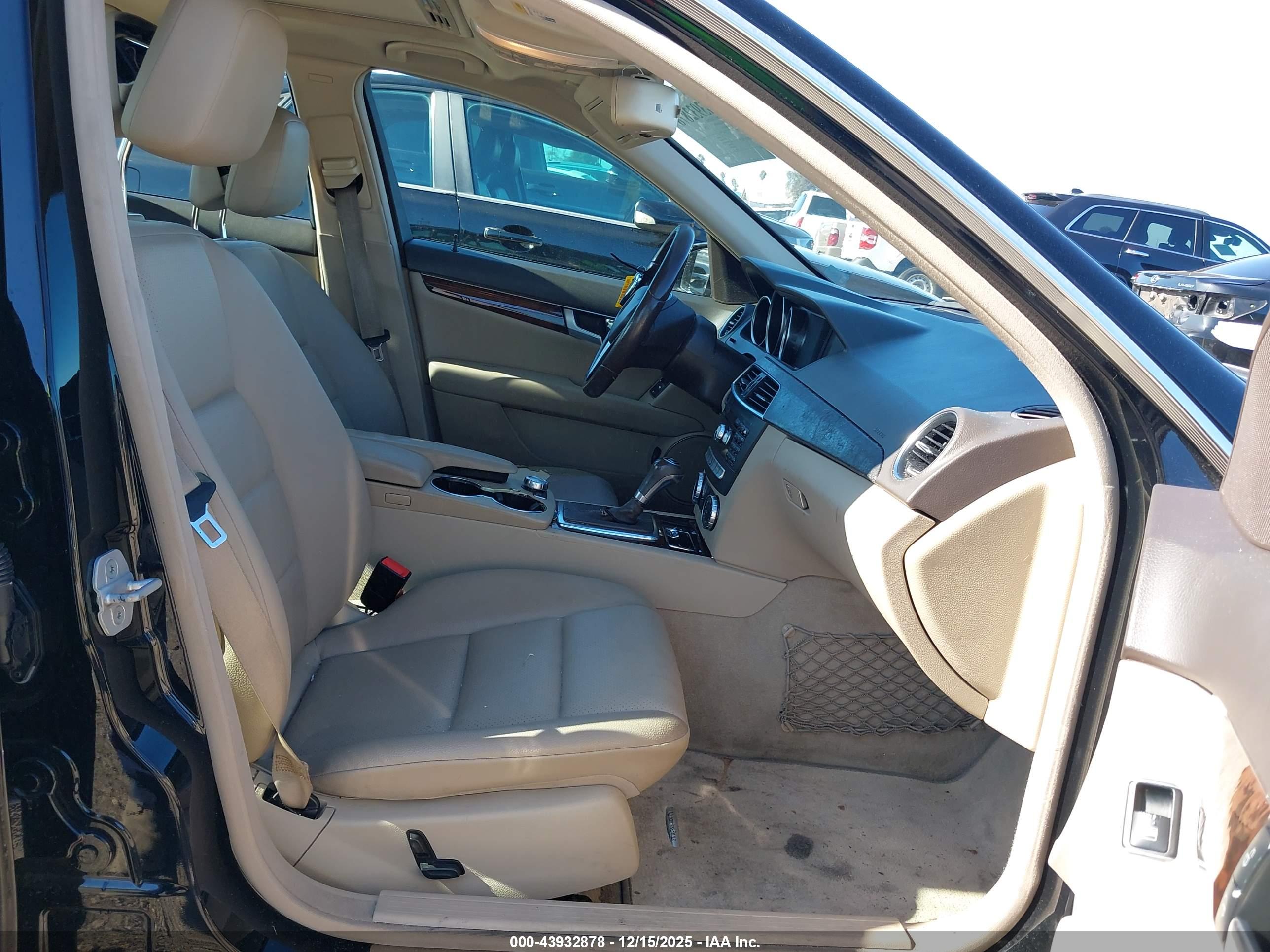 MERCEDES-BENZ C image 5