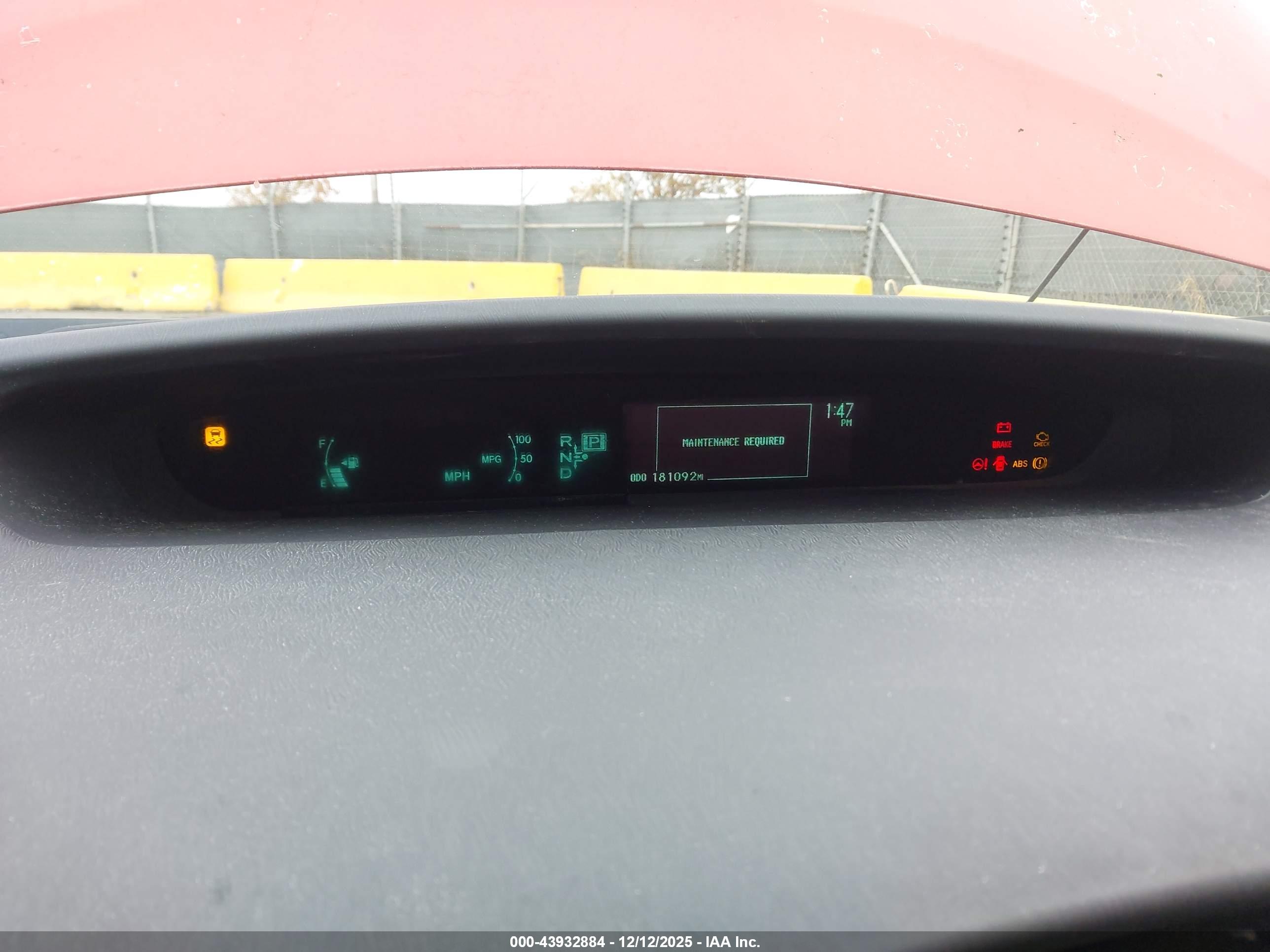 TOYOTA PRIUS image 7