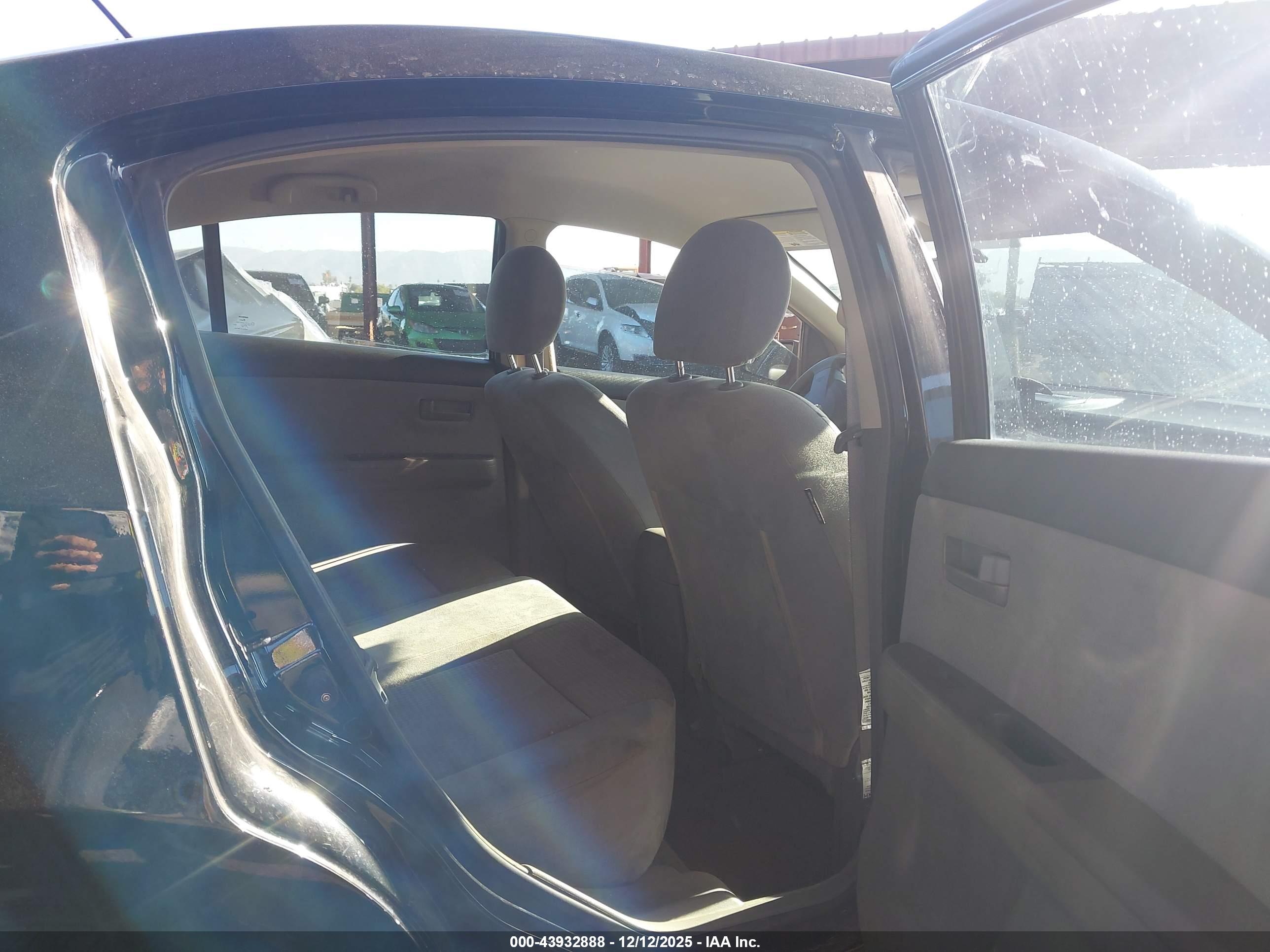 NISSAN SENTRA image 8