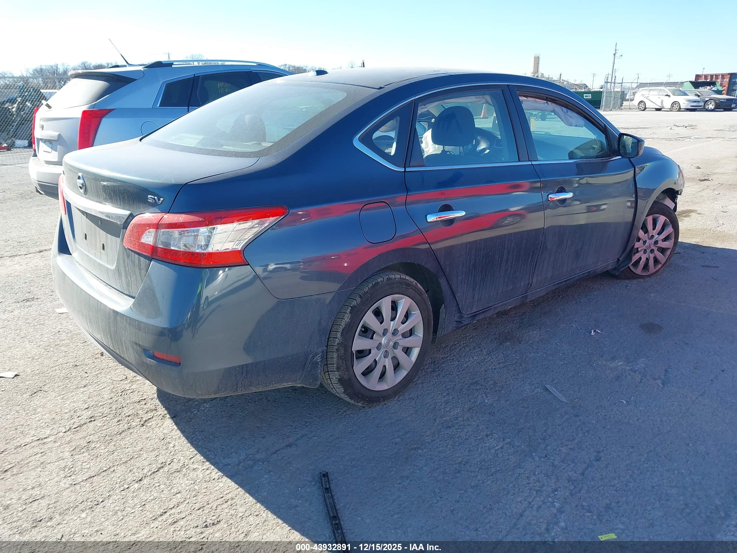 NISSAN SENTRA image 4