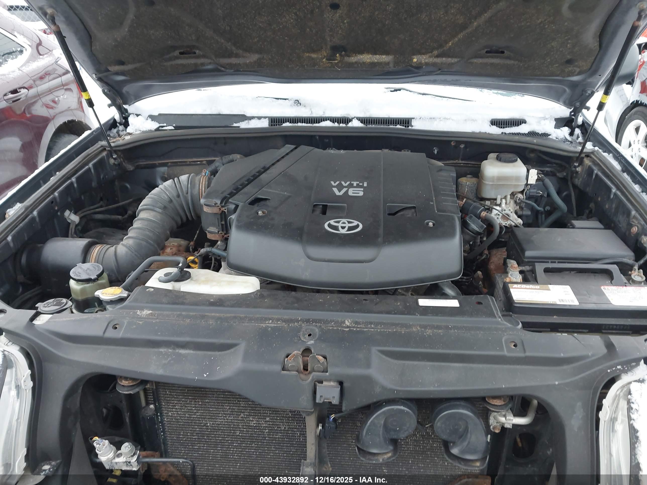 TOYOTA 4RUNNER image 10
