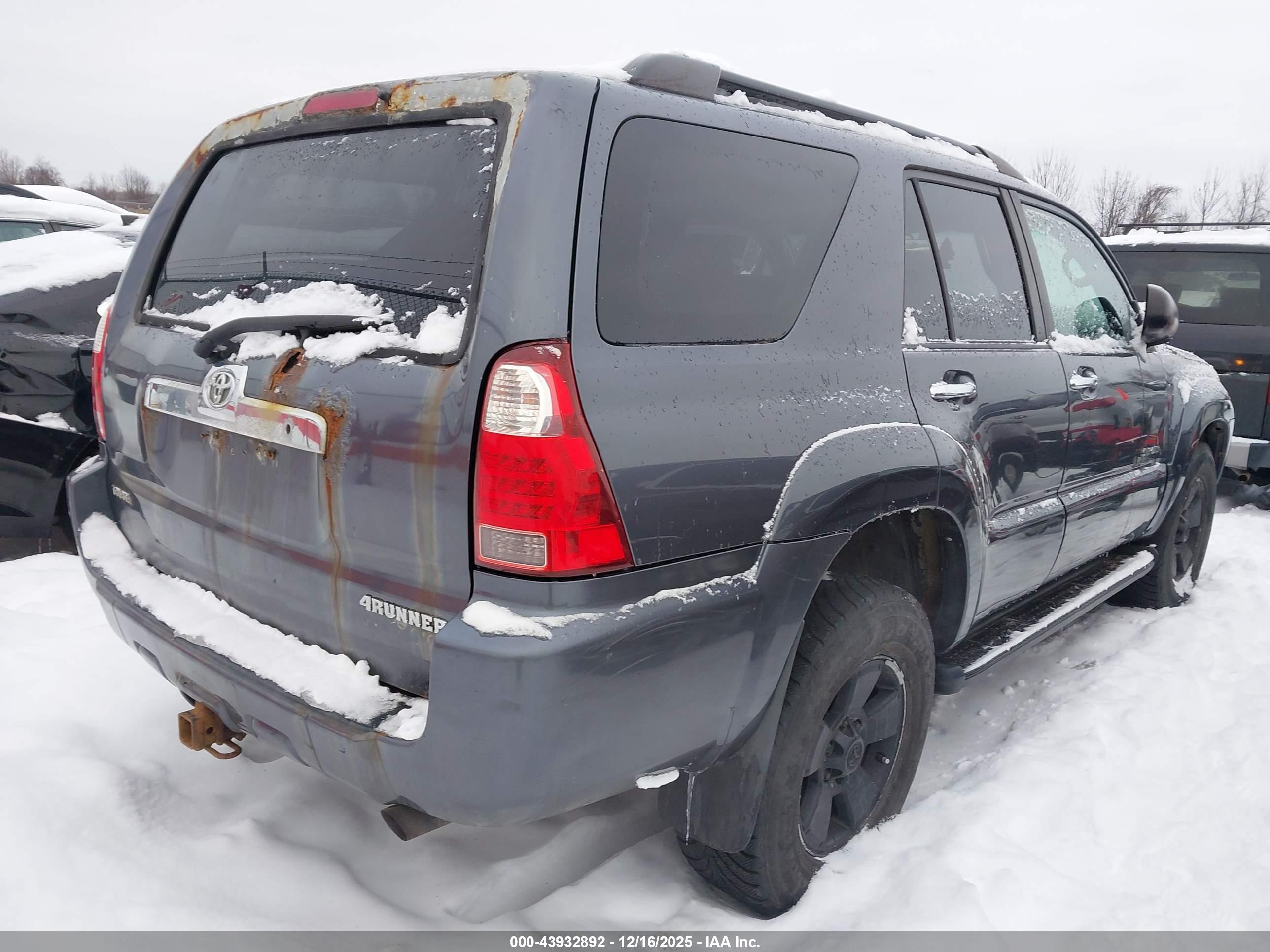 TOYOTA 4RUNNER image 4