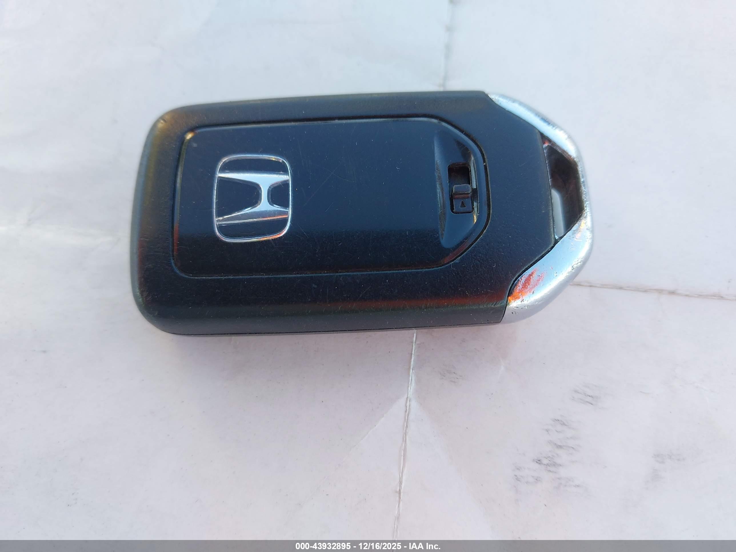 HONDA CIVIC image 11