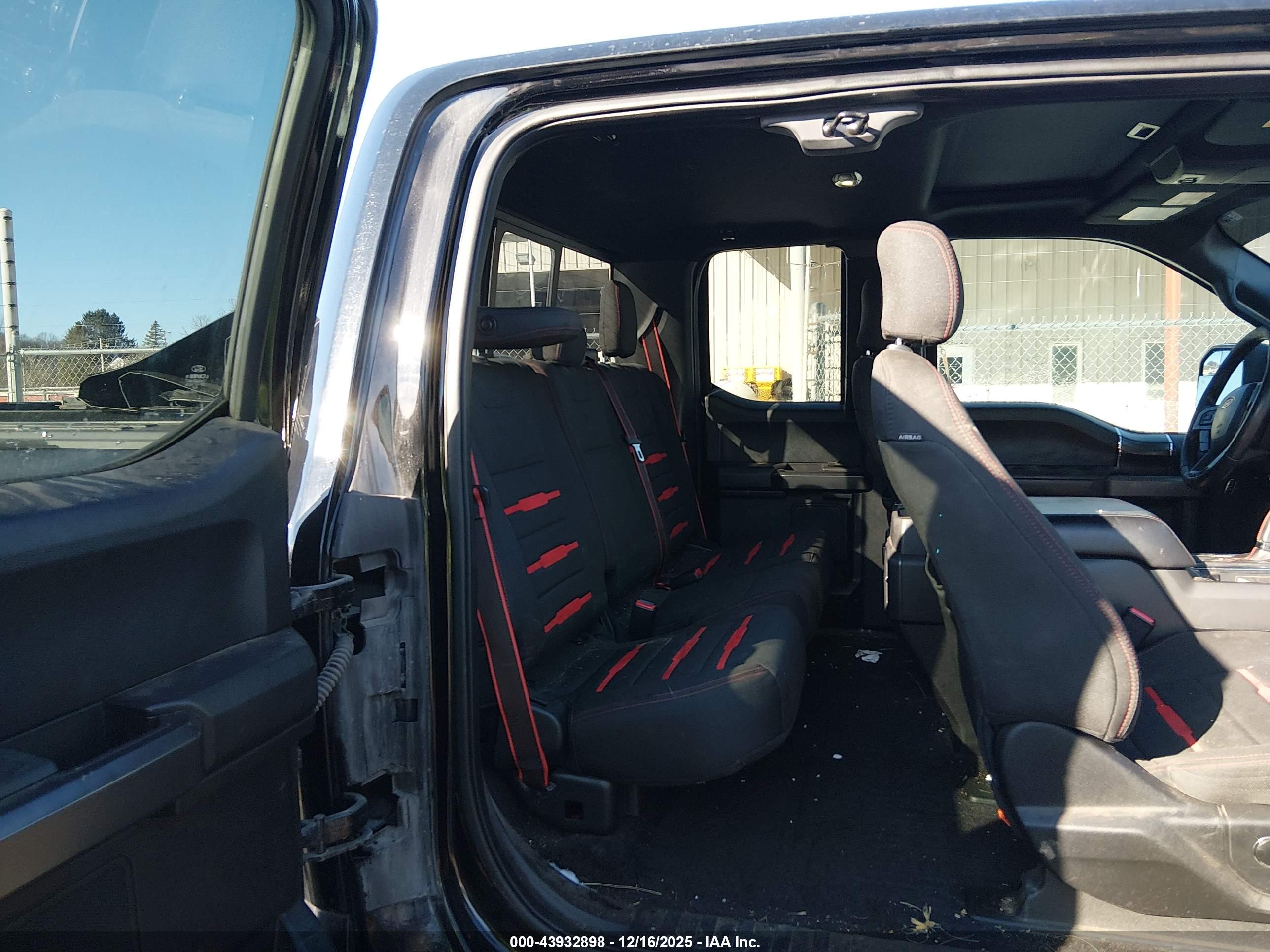 FORD F-150 image 8