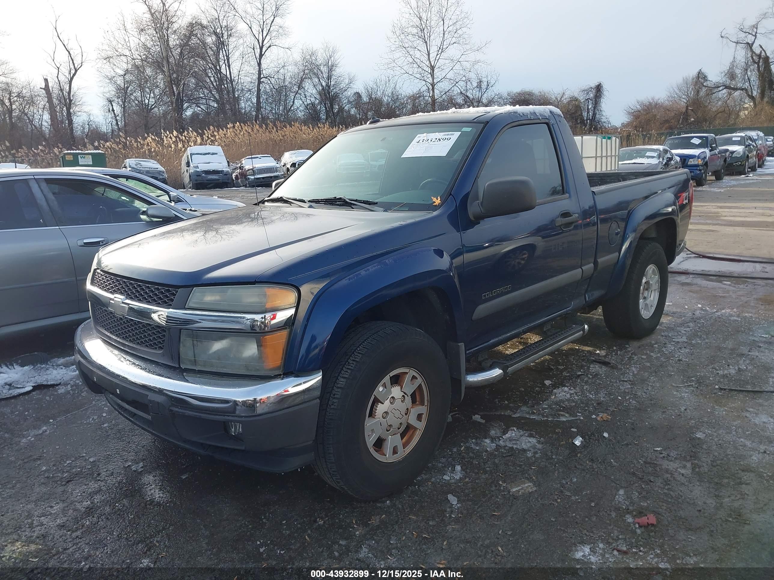 CHEVROLET COLORADO image 2