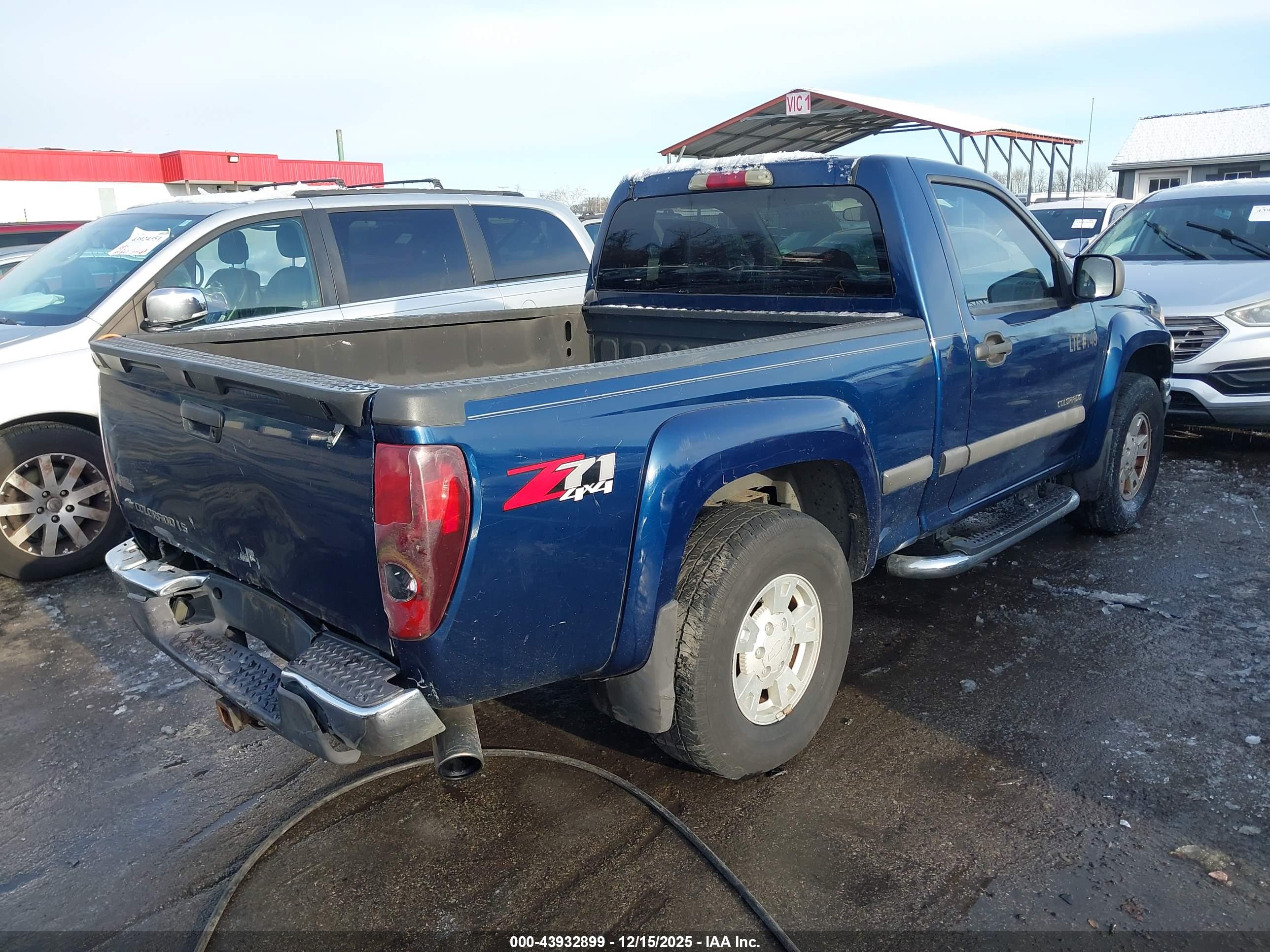 CHEVROLET COLORADO image 4
